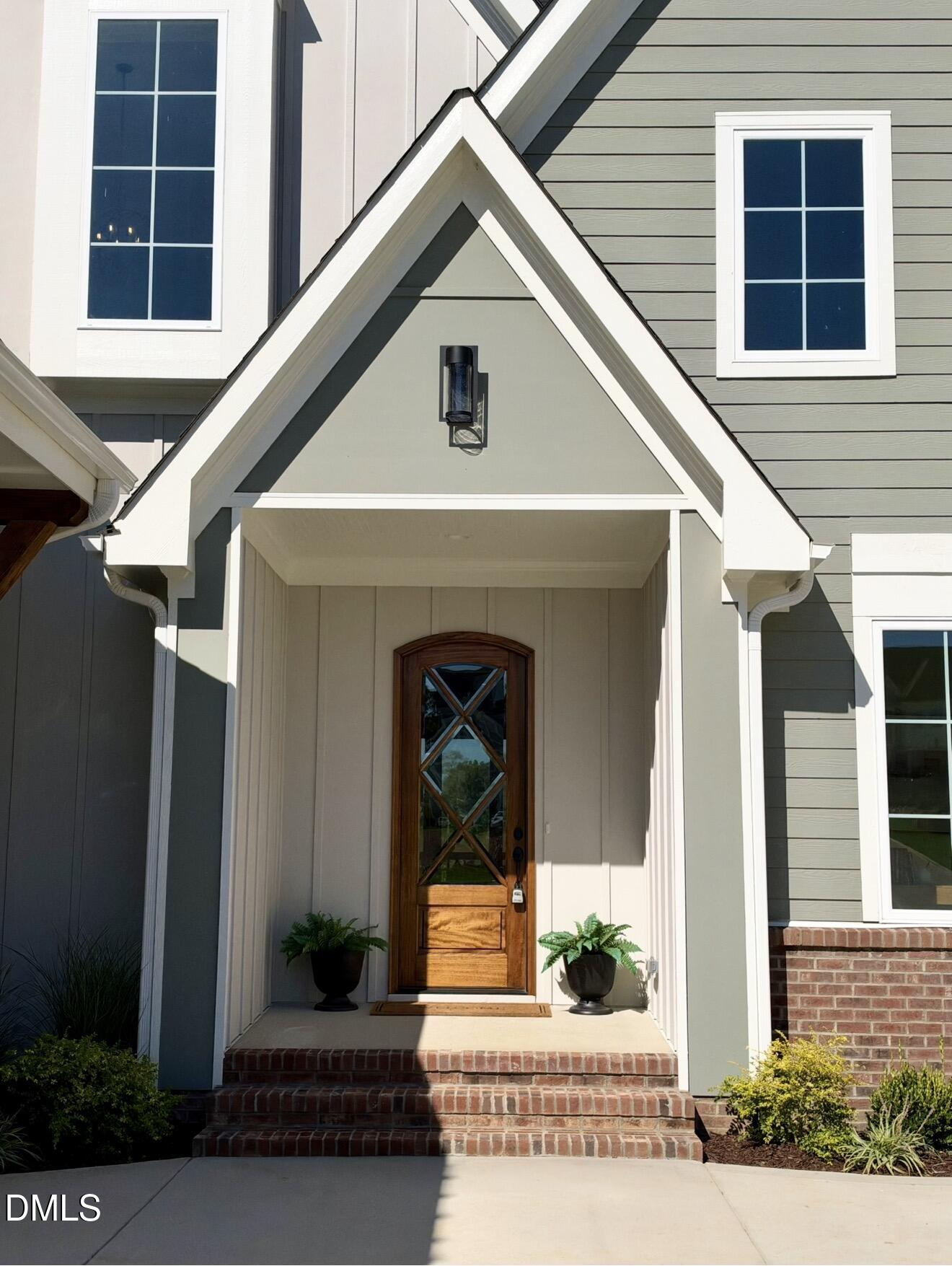 1036 Azalea Garden Circle Property Photo 2