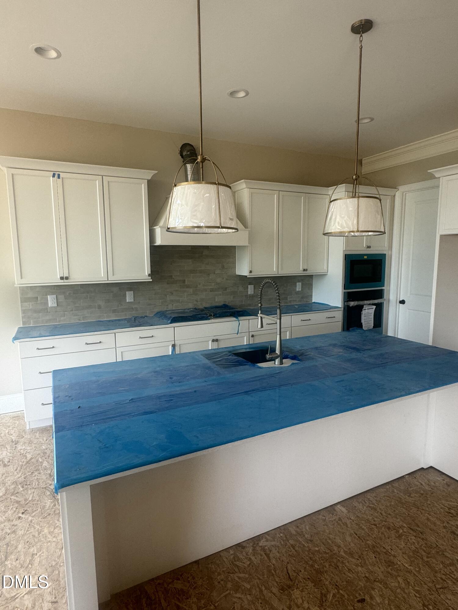 1036 Azalea Garden Circle Property Photo 5