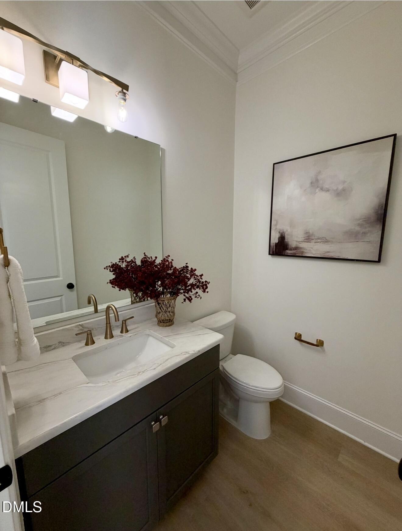 1036 Azalea Garden Circle Property Photo 5
