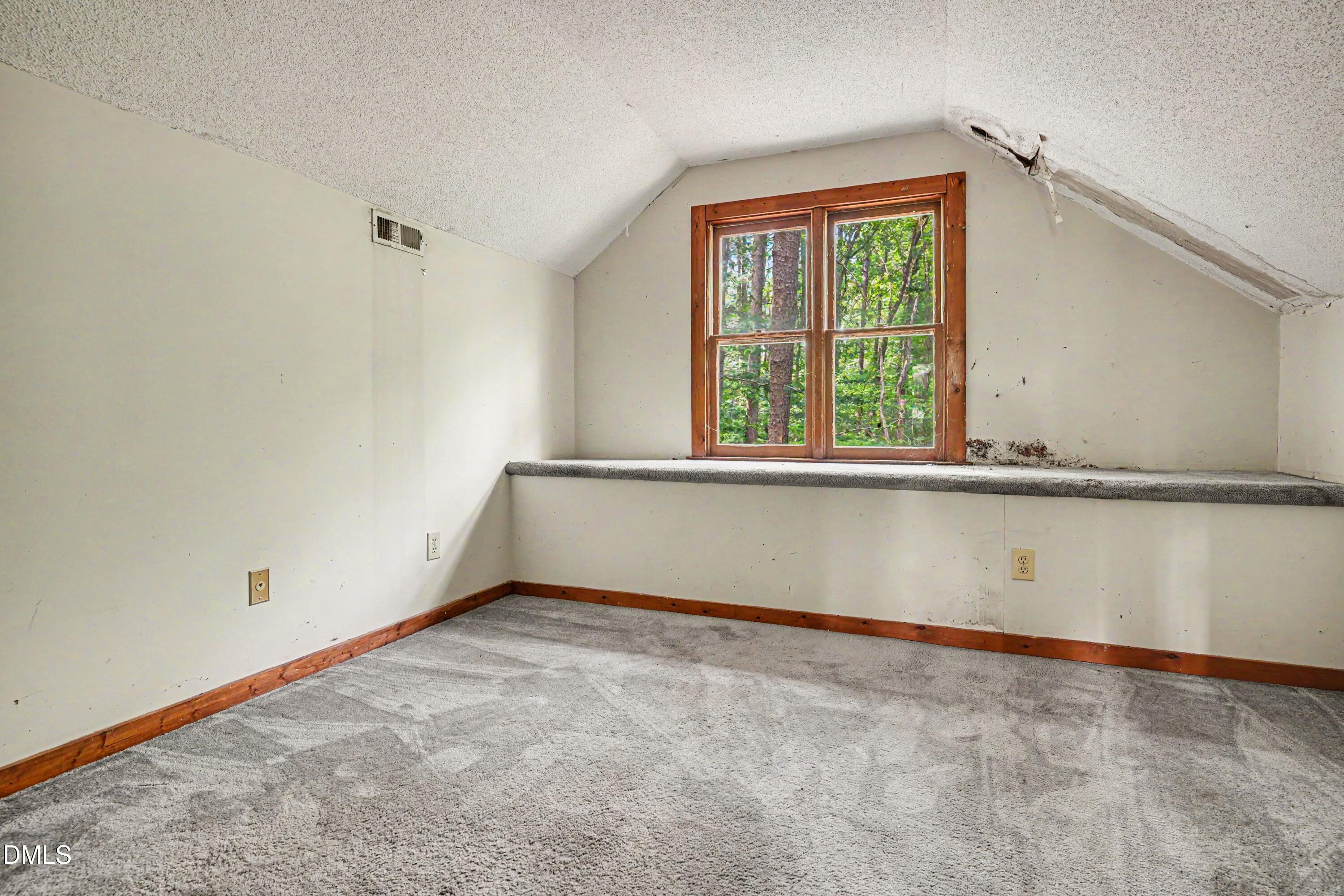 5200 Troutman Lane Property Photo 13