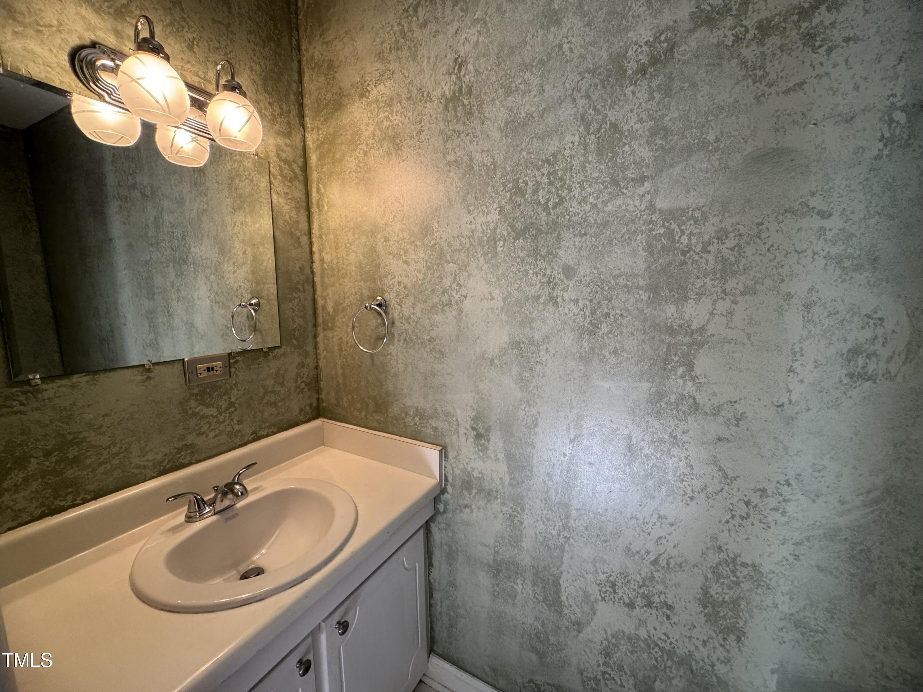 5112 Flint Ridge Place Property Photo 14