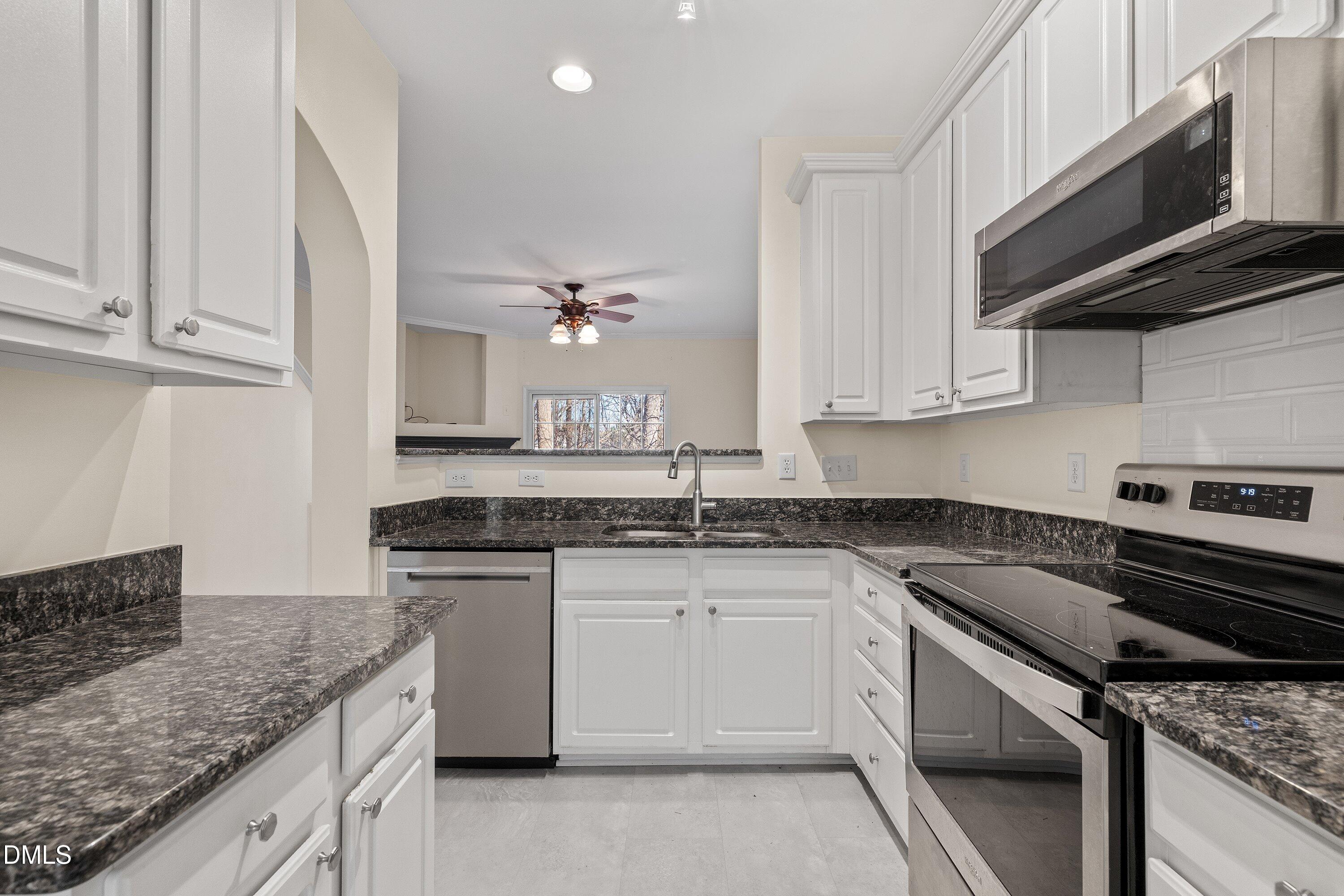 4750 Black Mountain Path Property Photo 7