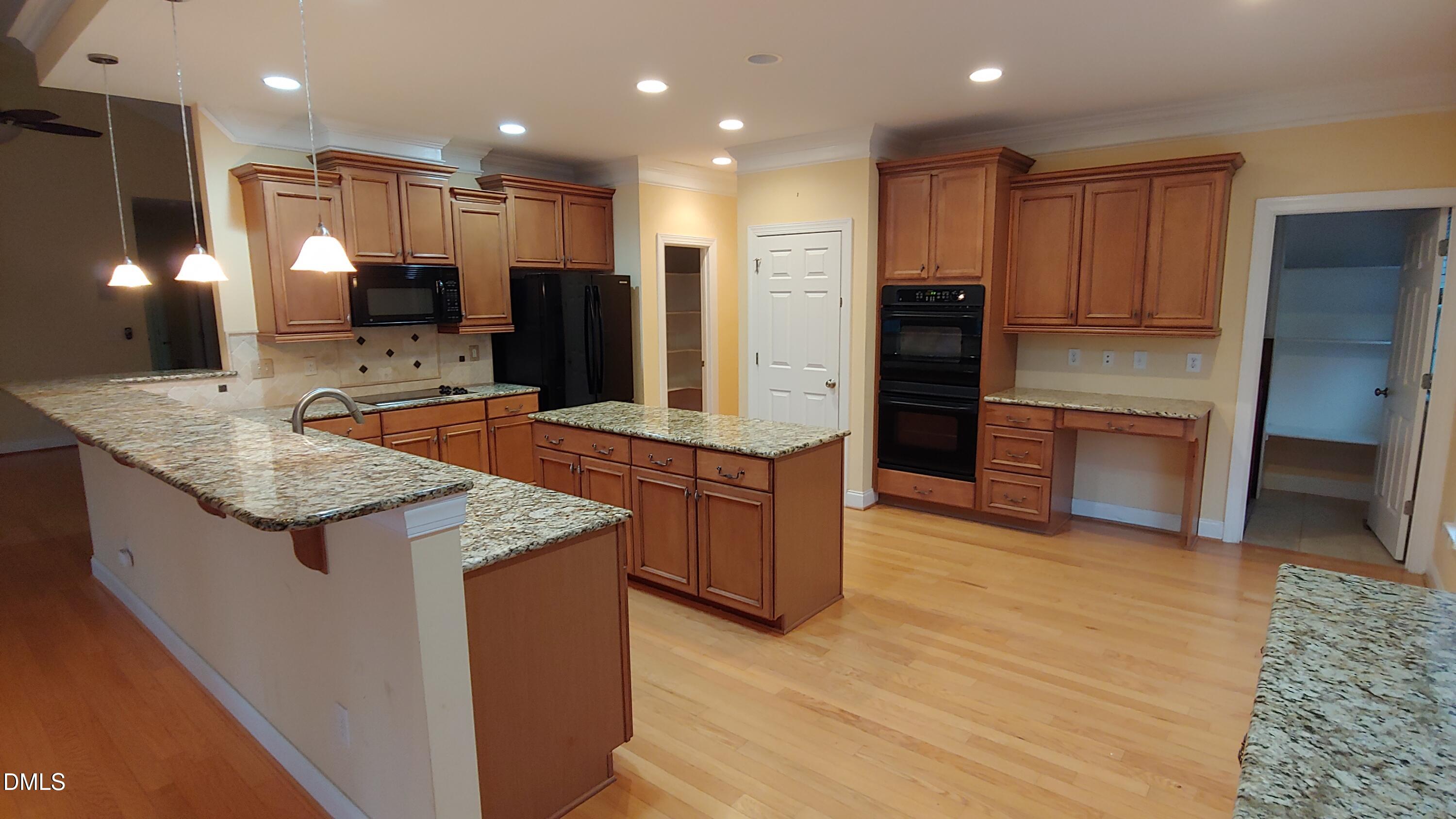 2809 Cowley Road Property Photo 2