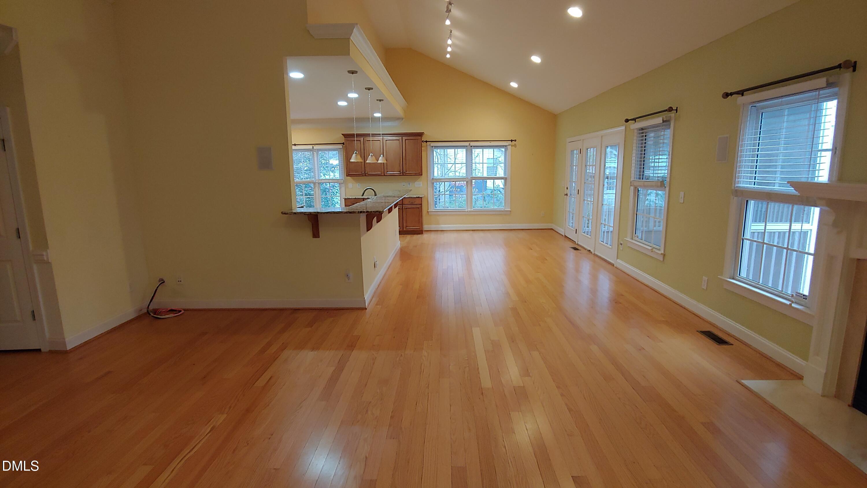 2809 Cowley Road Property Photo 6