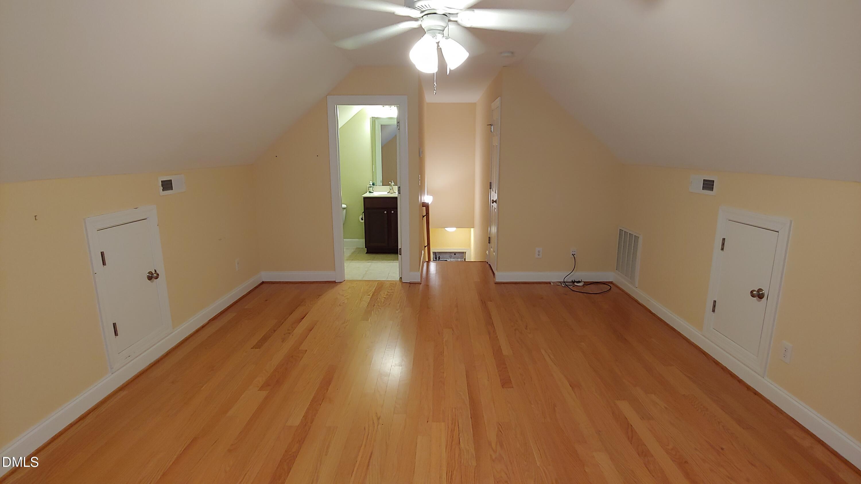 2809 Cowley Road Property Photo 15