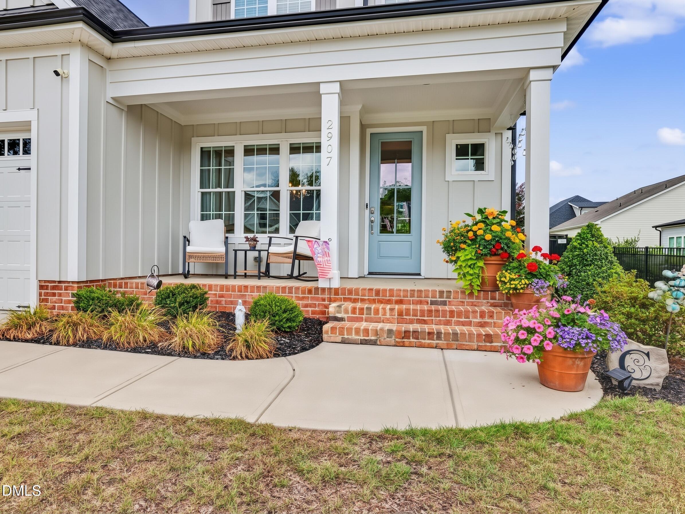 2907 Meadow Bluffs Way Property Photo 1