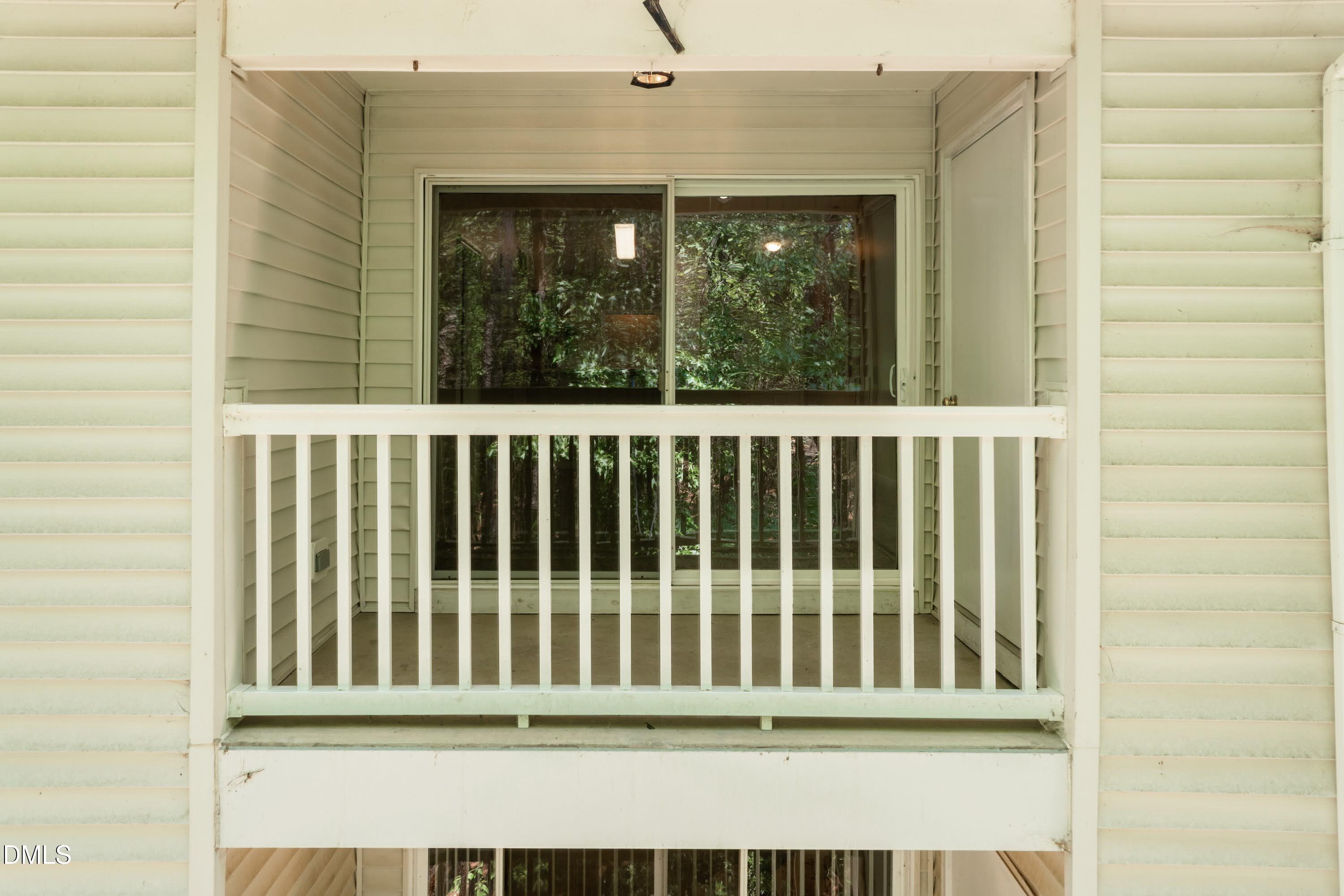 2900 Trailwood Pines Lane 301 Property Photo 12