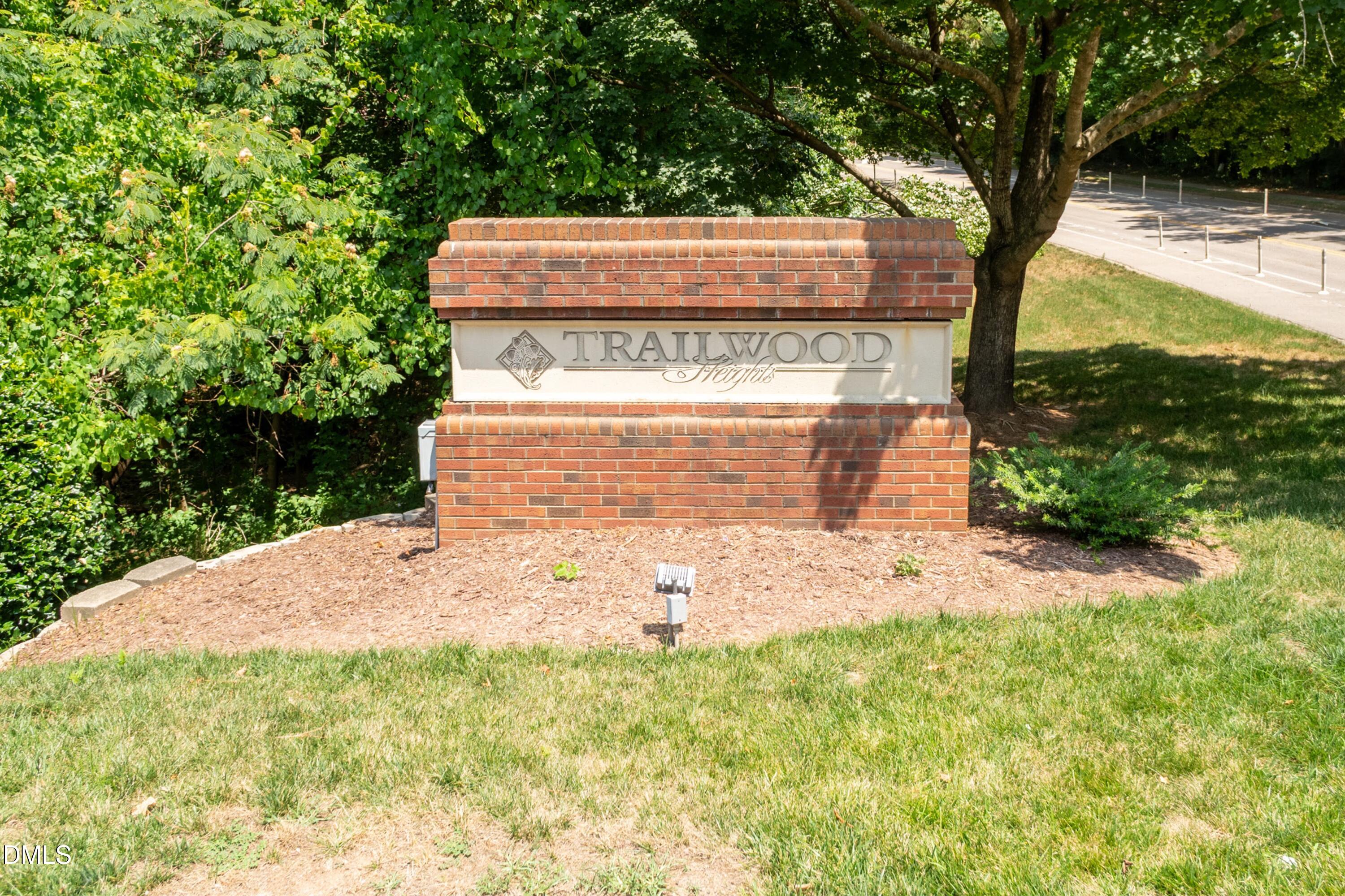 2900 Trailwood Pines Lane 301 Property Photo 16
