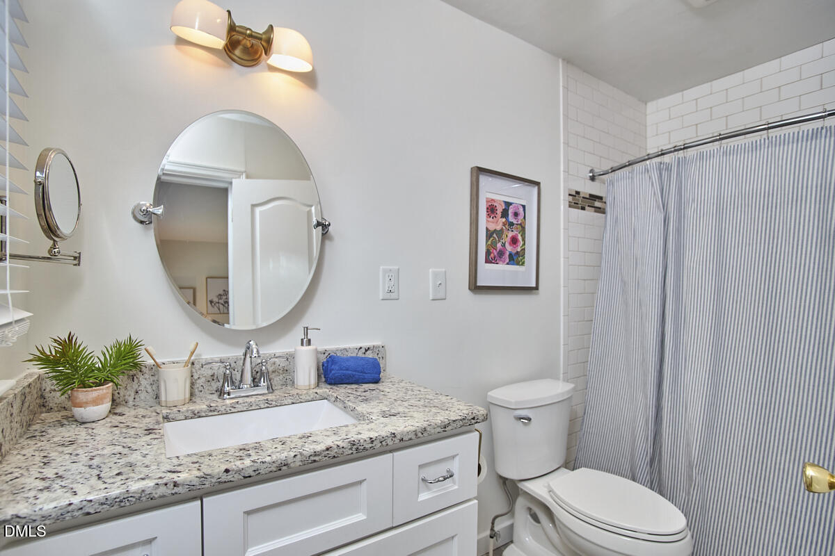 201 E Club Boulevard Property Photo 22