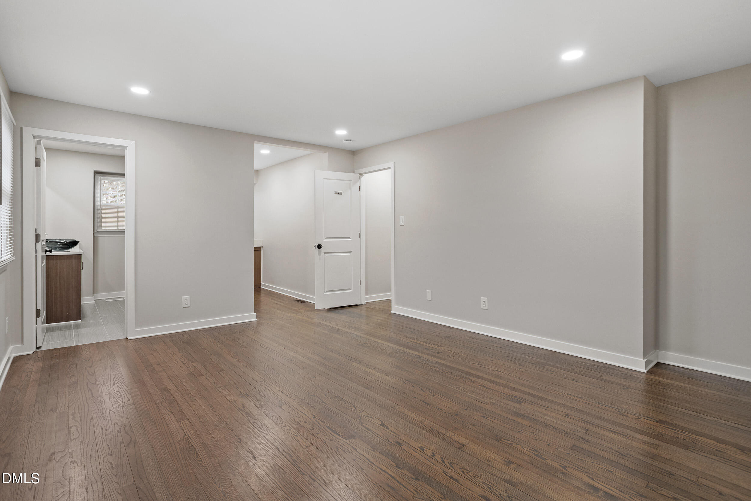 305 E Millbrook Road Property Photo 16
