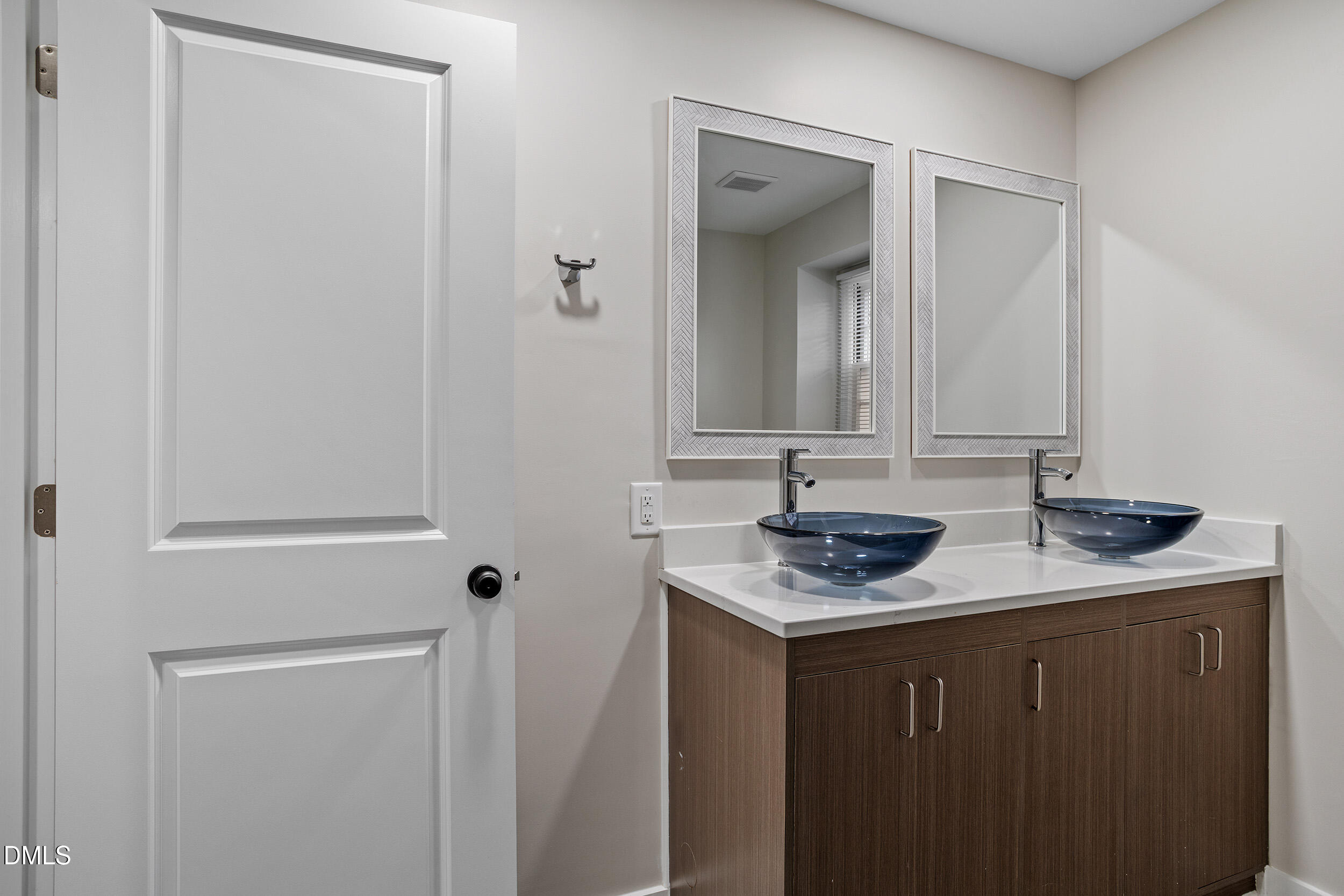 305 E Millbrook Road Property Photo 19