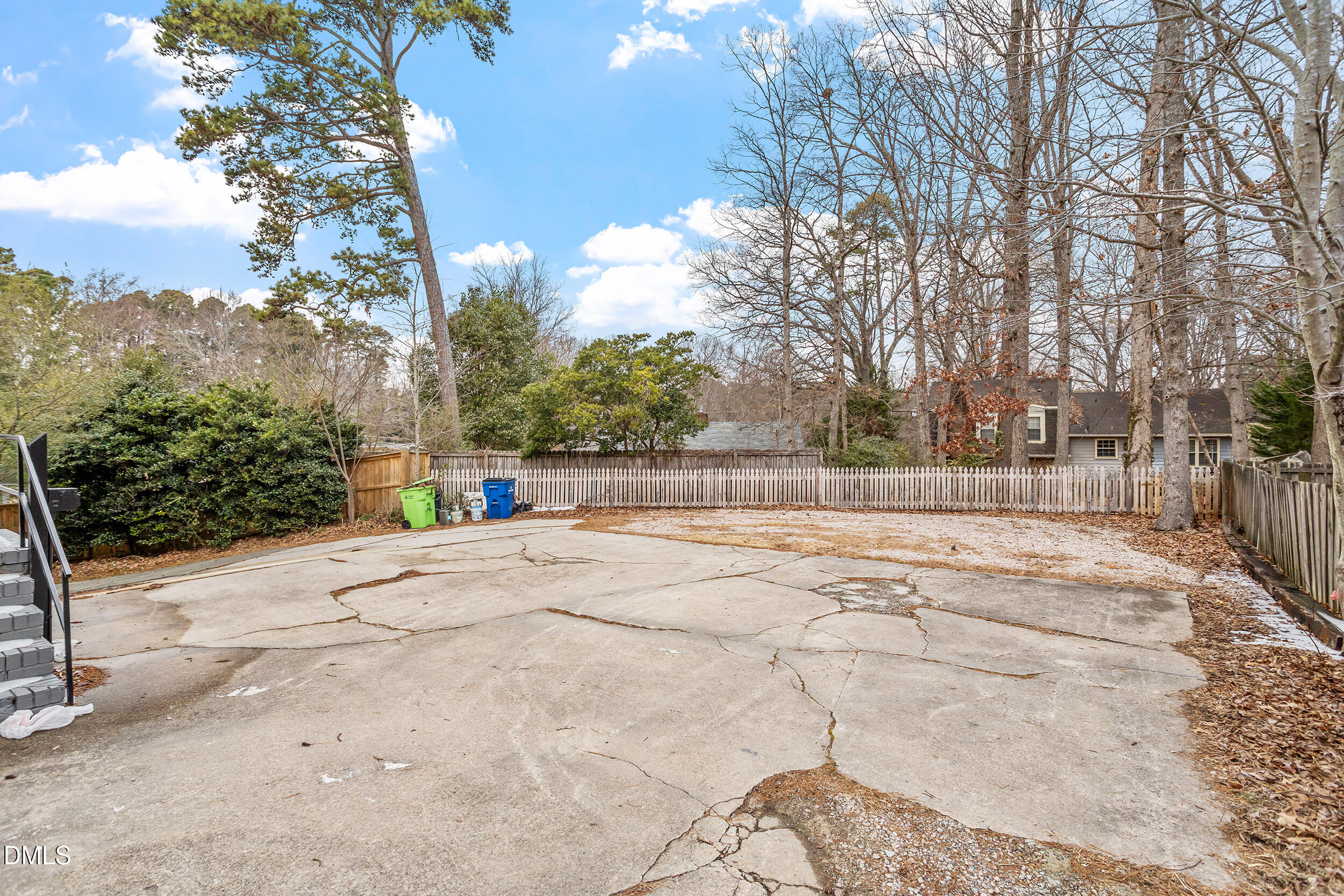 305 E Millbrook Road Property Photo 36