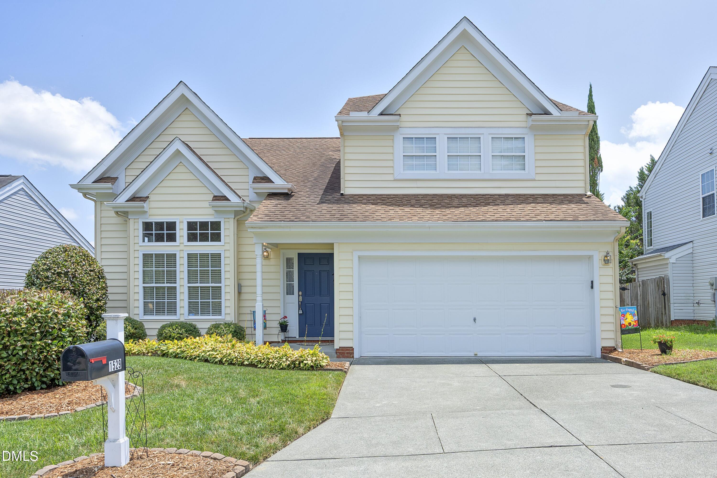 1529 Pebble Creek Crossing Property Photo 1