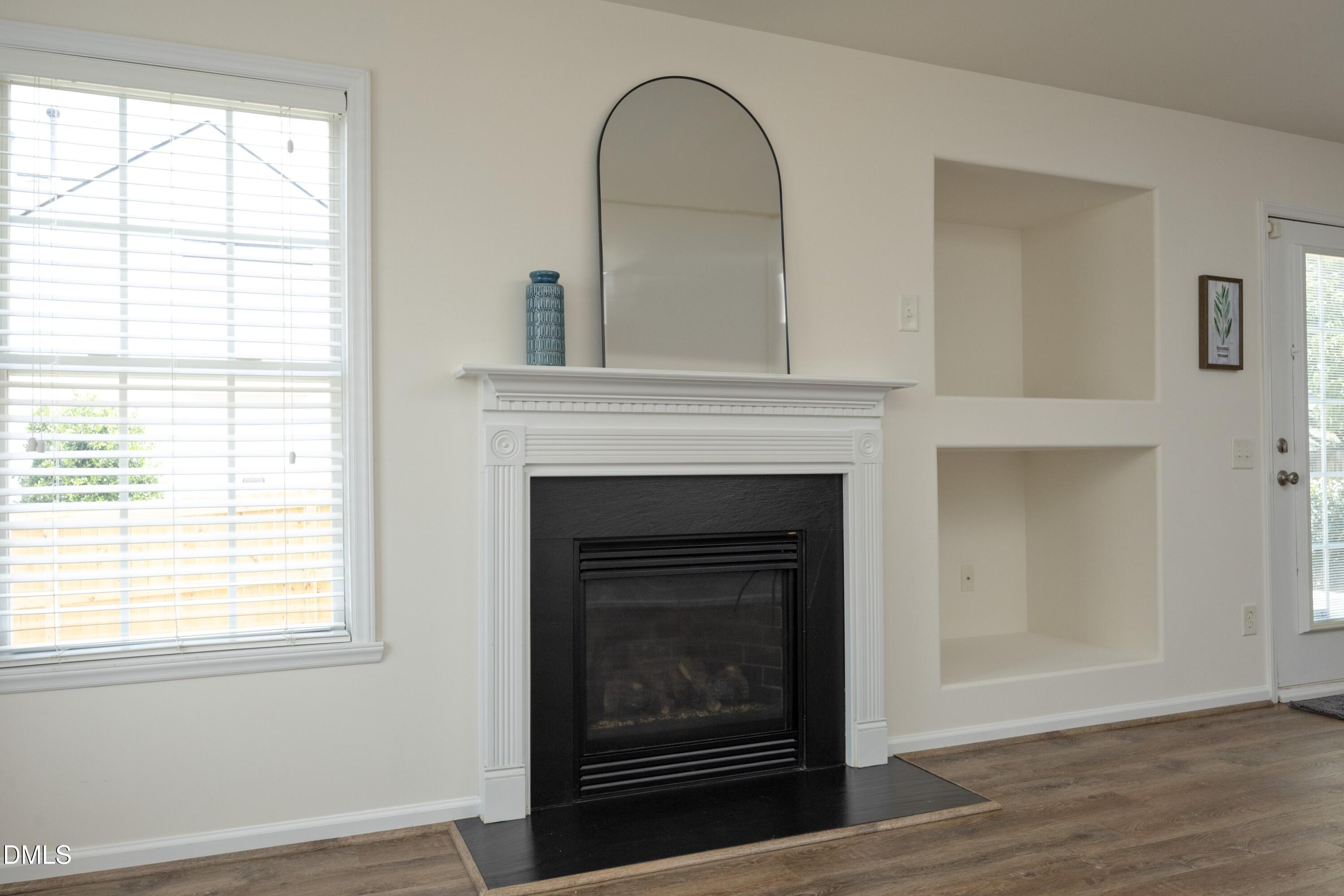 1529 Pebble Creek Crossing Property Photo 12