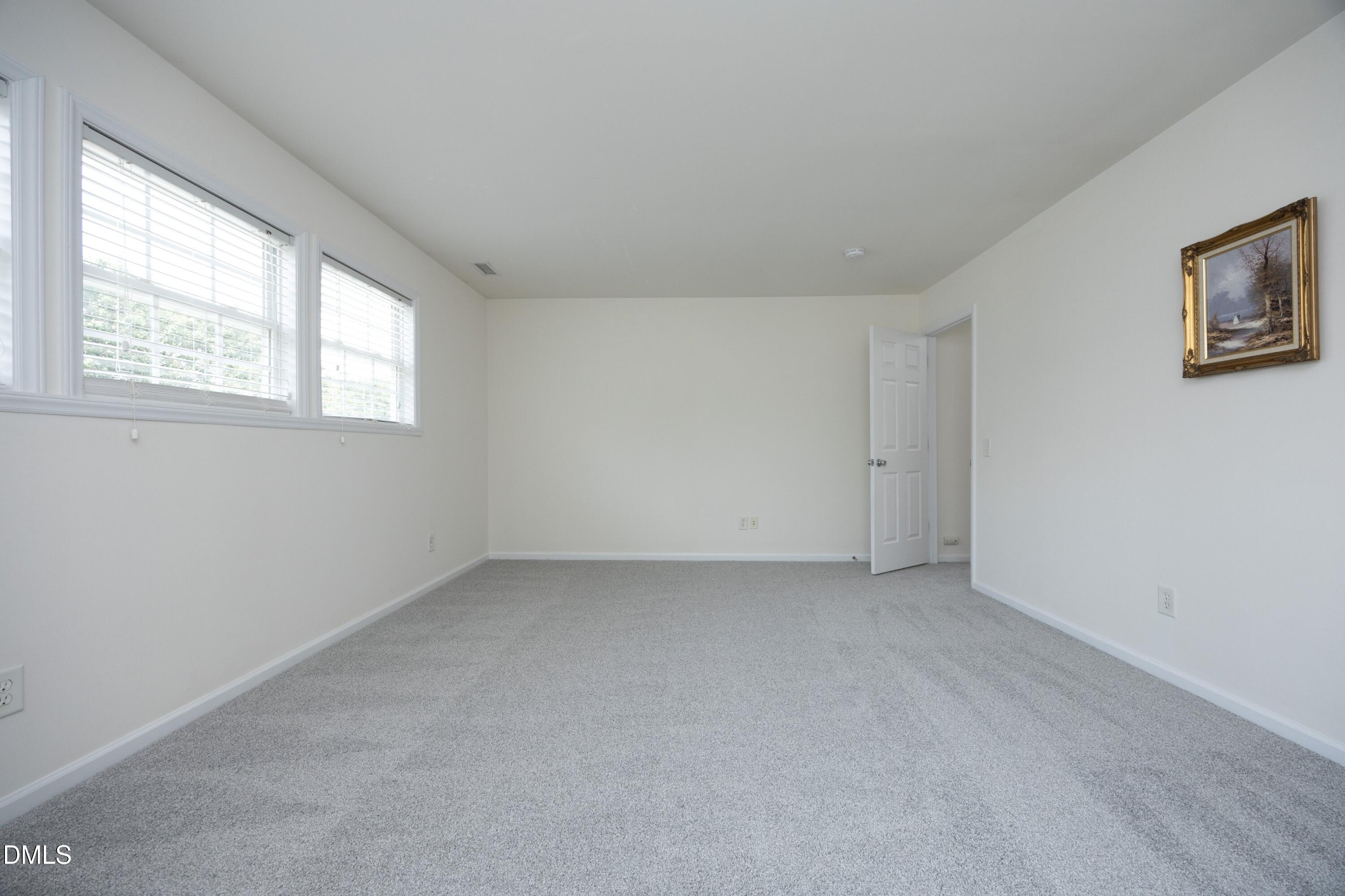 1529 Pebble Creek Crossing Property Photo 30