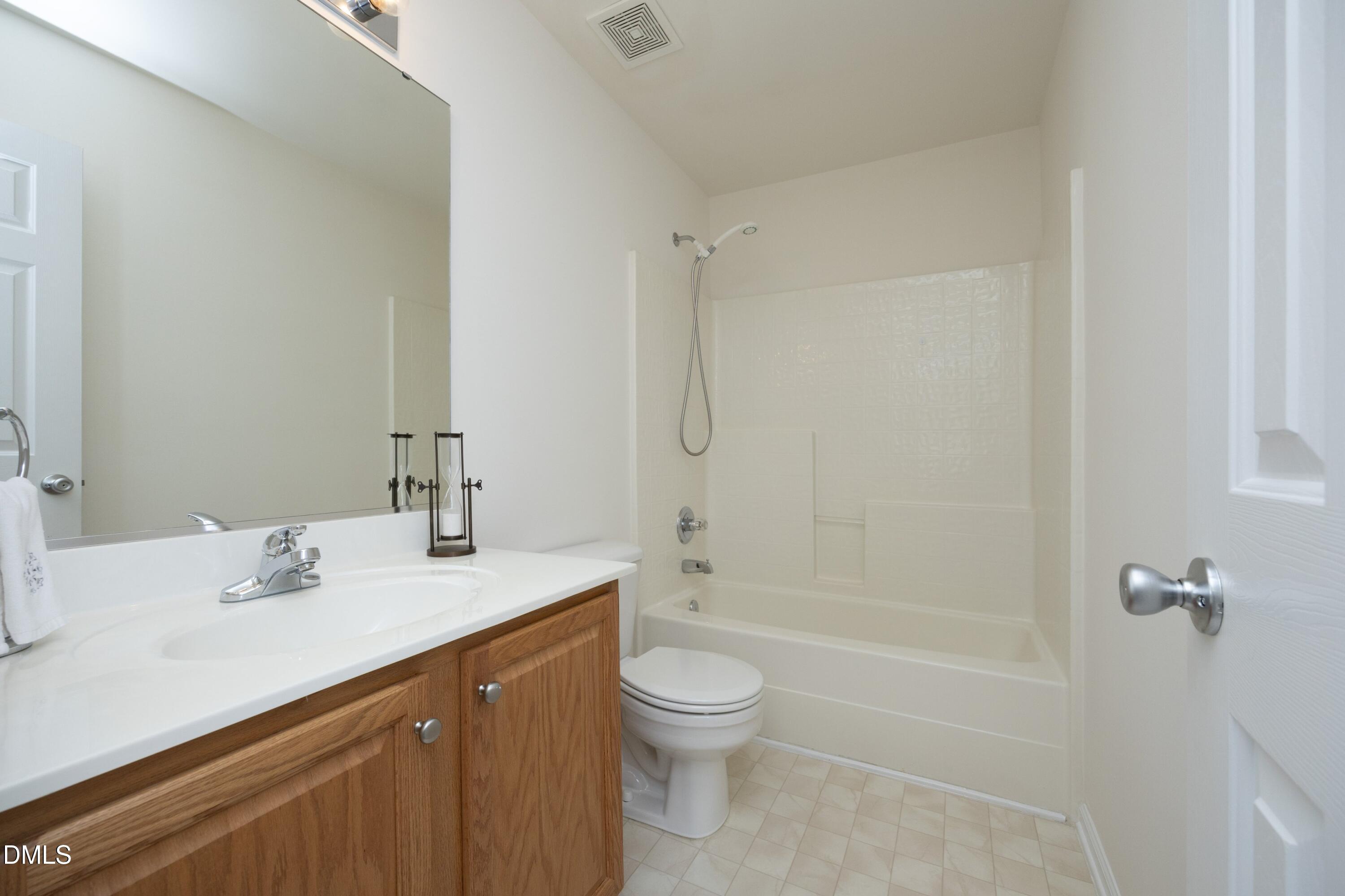 1529 Pebble Creek Crossing Property Photo 31