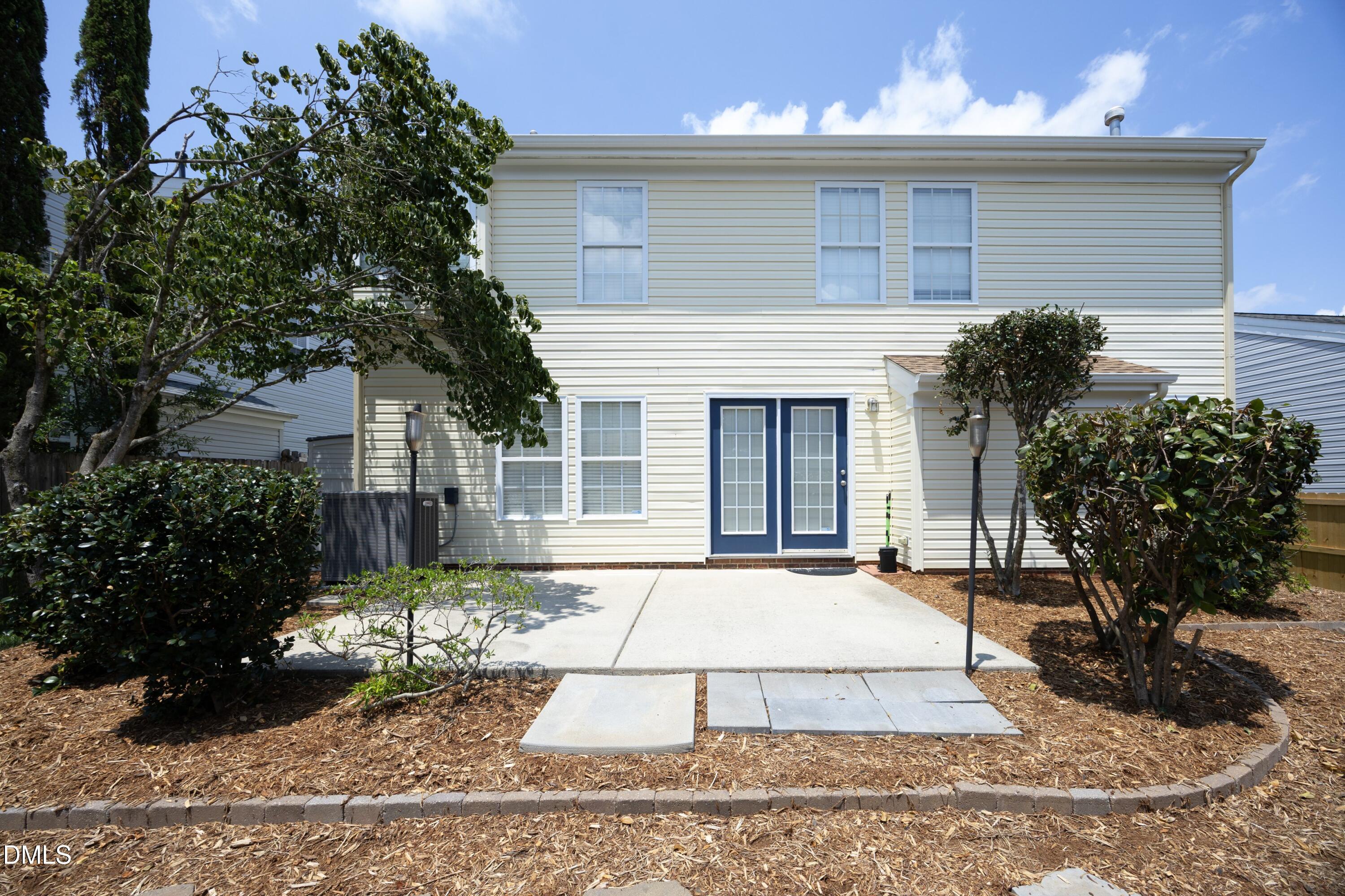 1529 Pebble Creek Crossing Property Photo 34