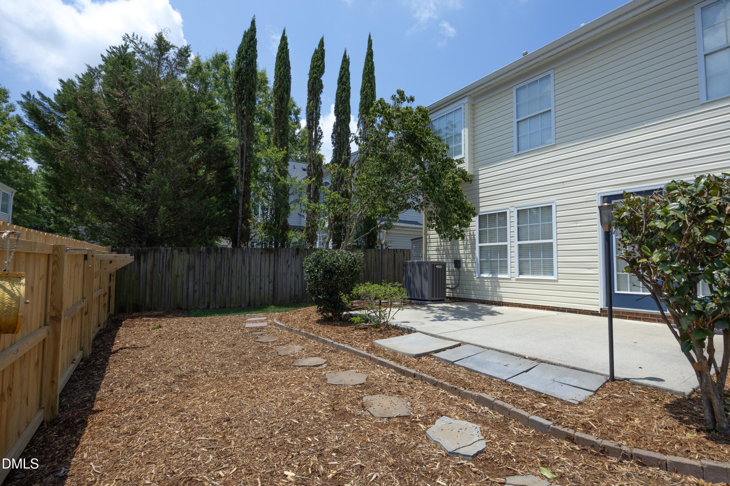 1529 Pebble Creek Crossing Property Photo 36