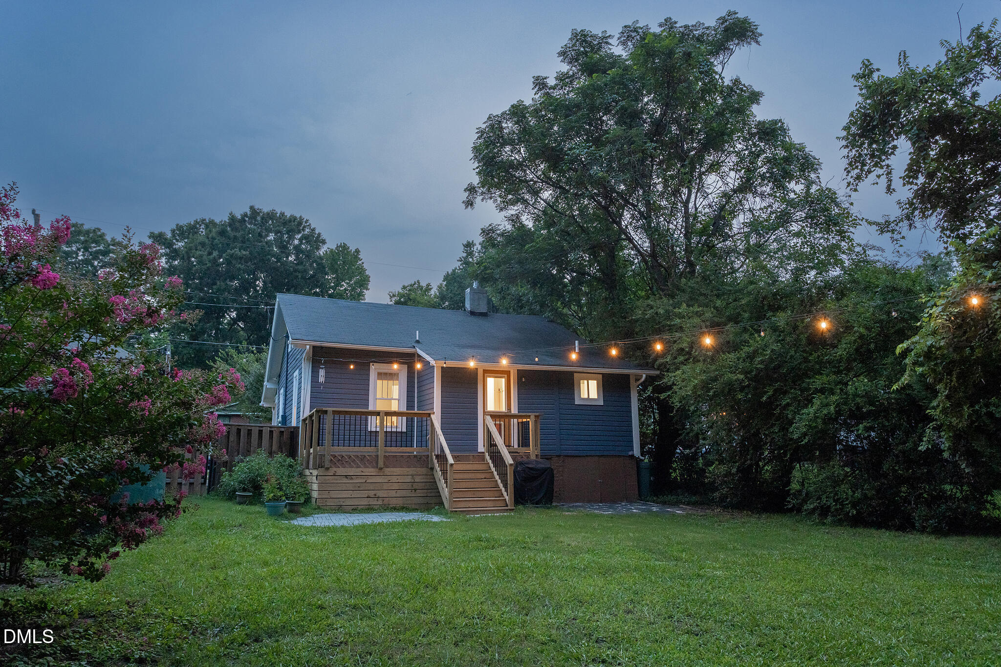 1112 Berkeley Street Property Photo 4