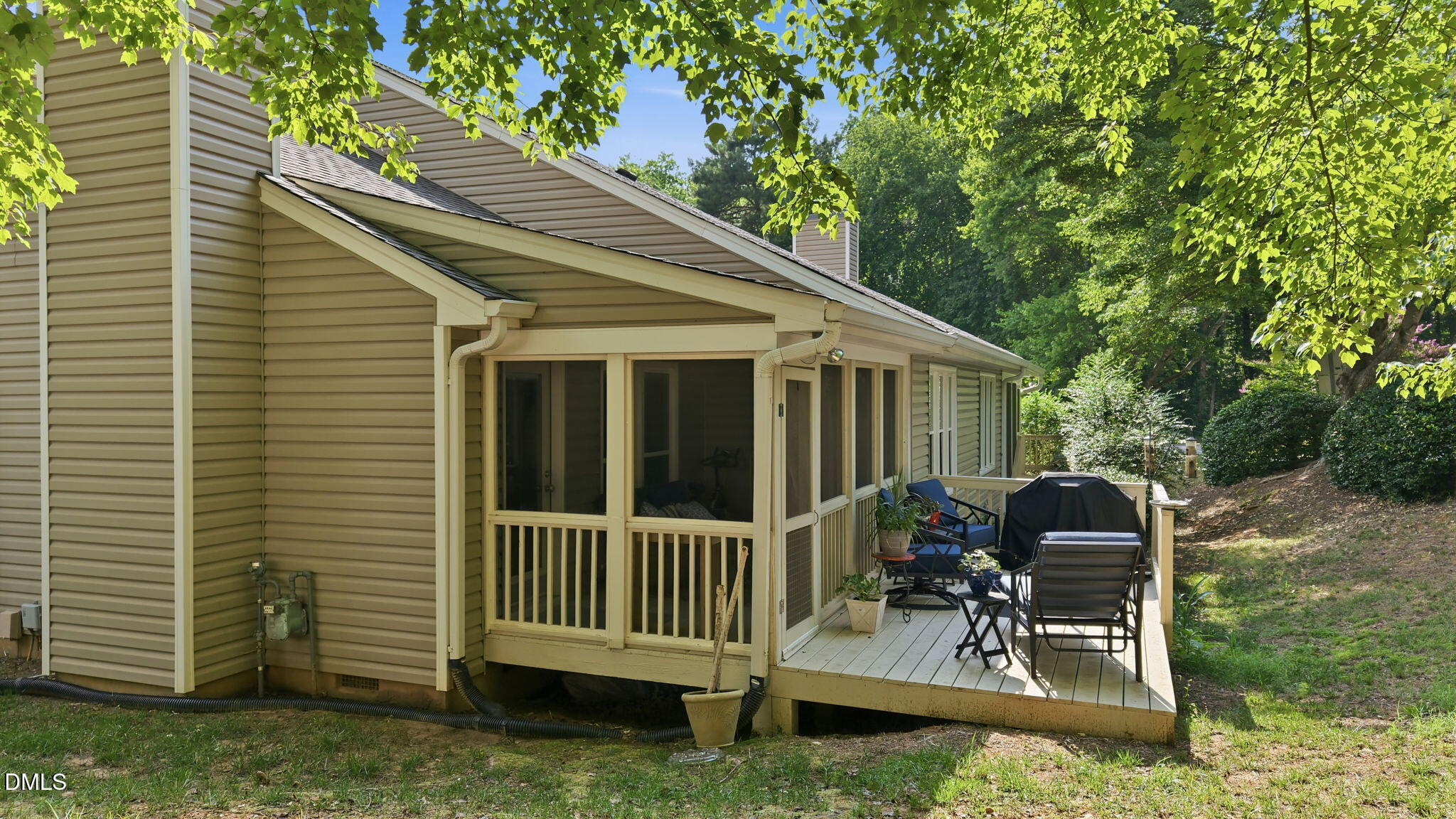 243 Chimney Rise Drive Property Photo 6