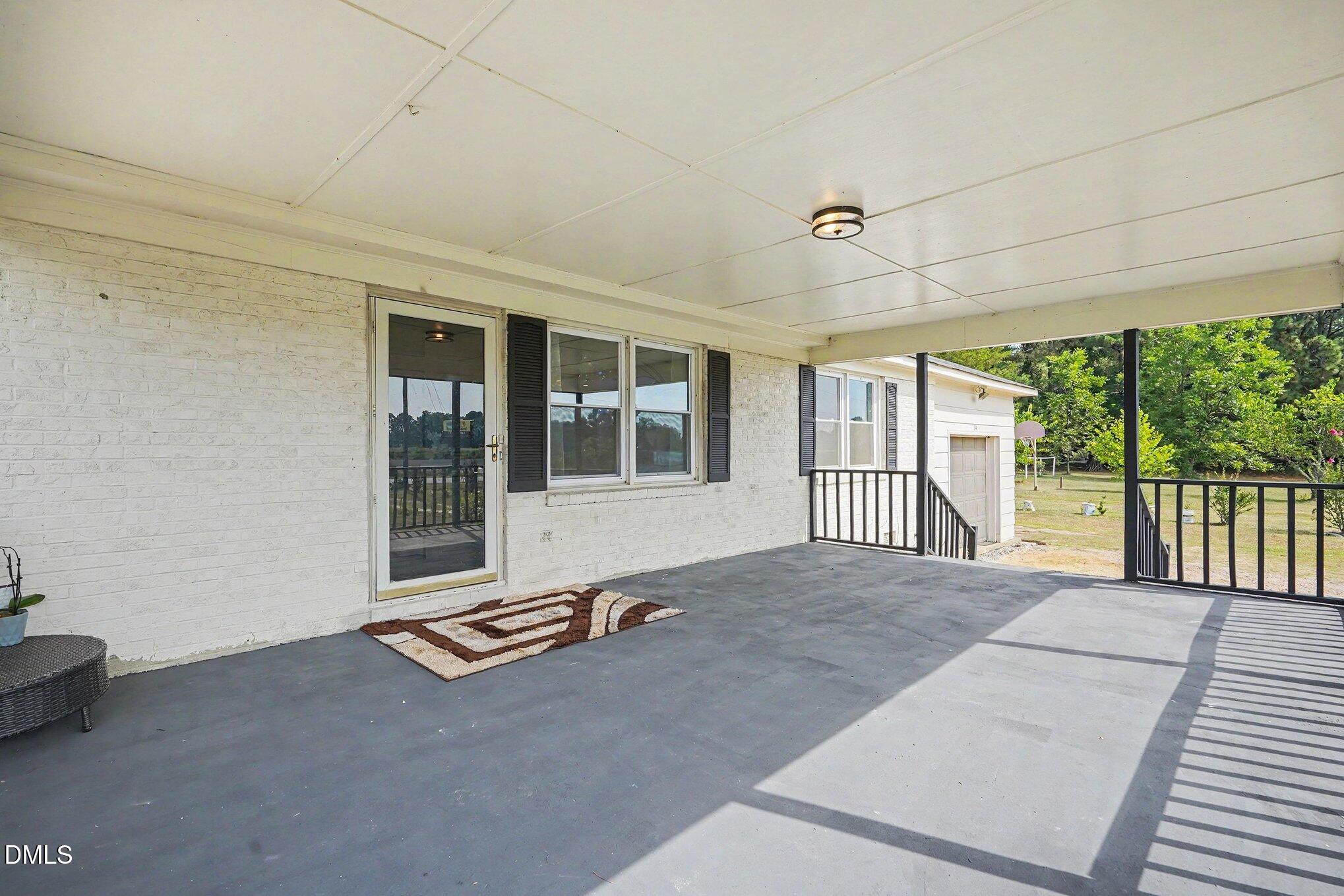 134 Old Oak Lane Property Photo 3