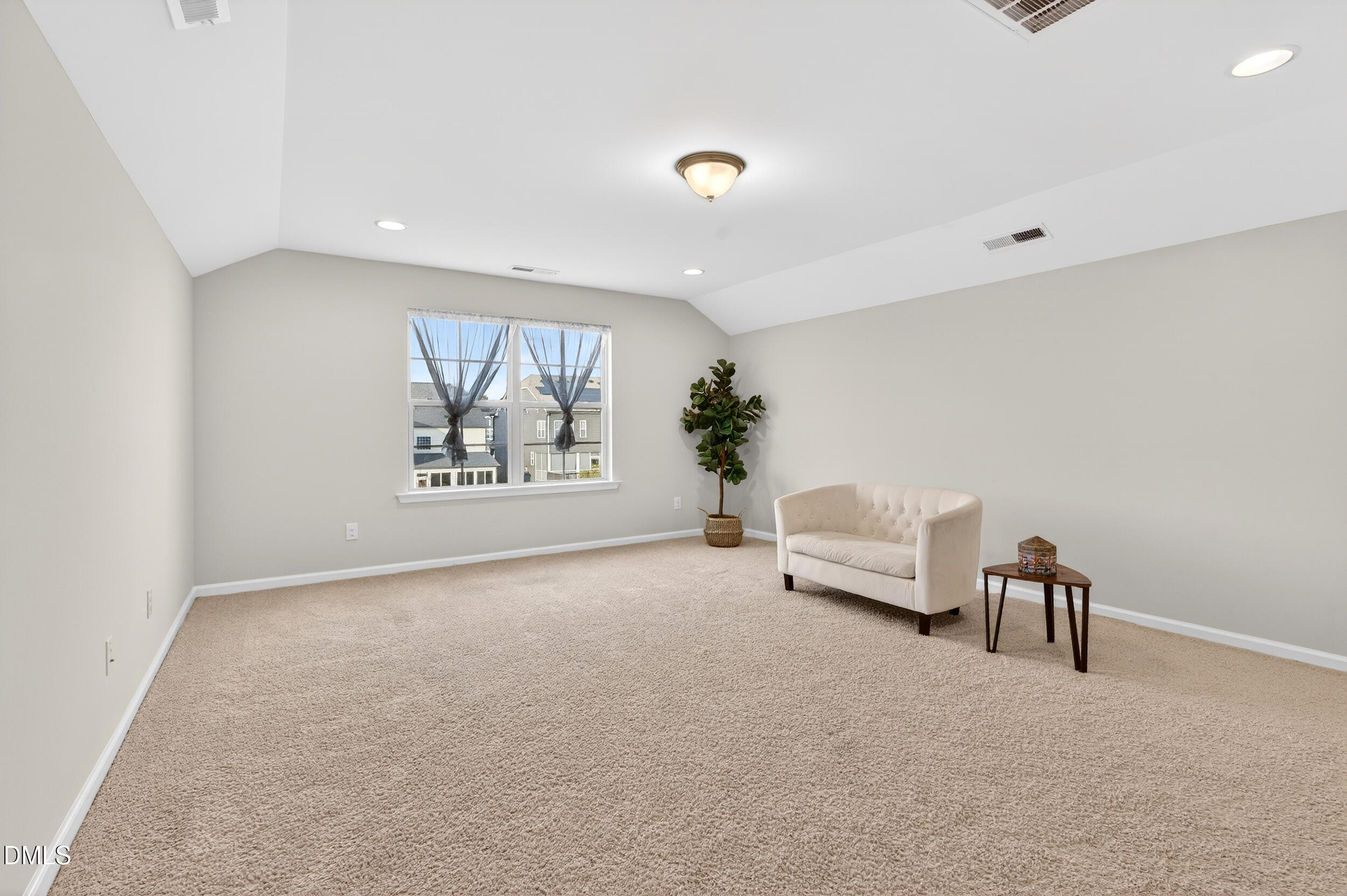 221 Birdsgrove Court Property Photo 45