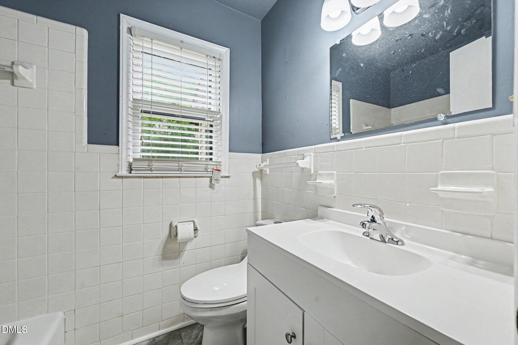 1003 Gardner Street Property Photo 16