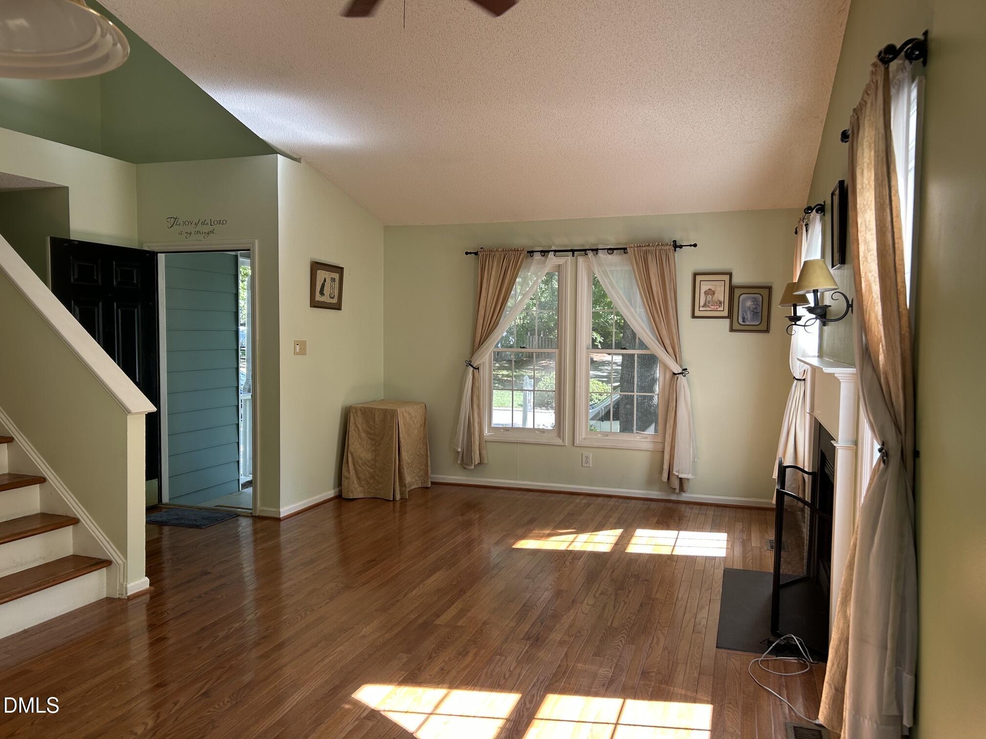 104 Penland Court Property Photo 3