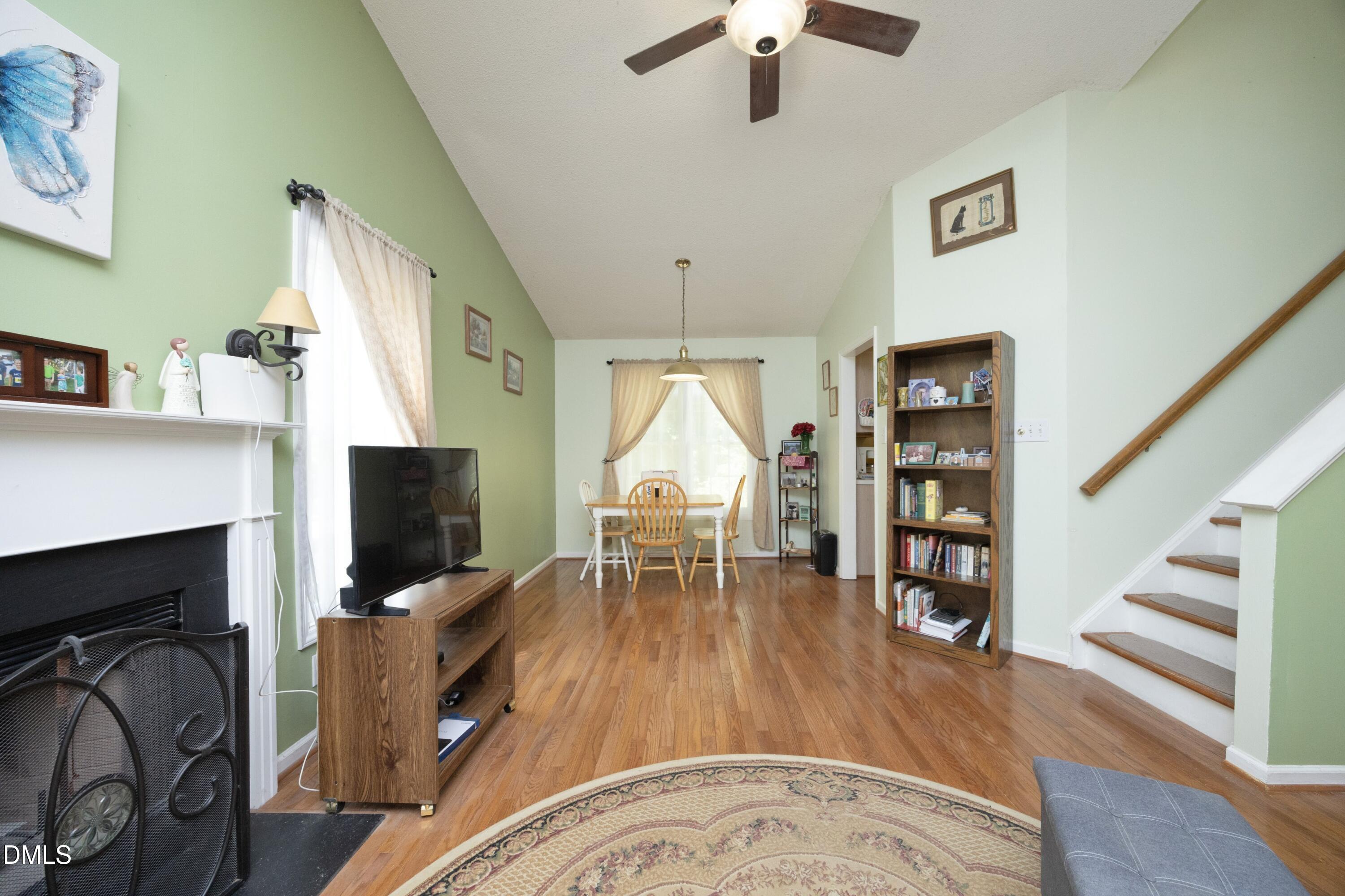 104 Penland Court Property Photo 6