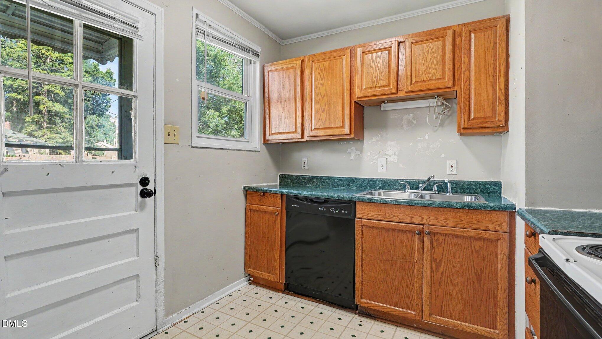 519 Overlook Street Property Photo 12