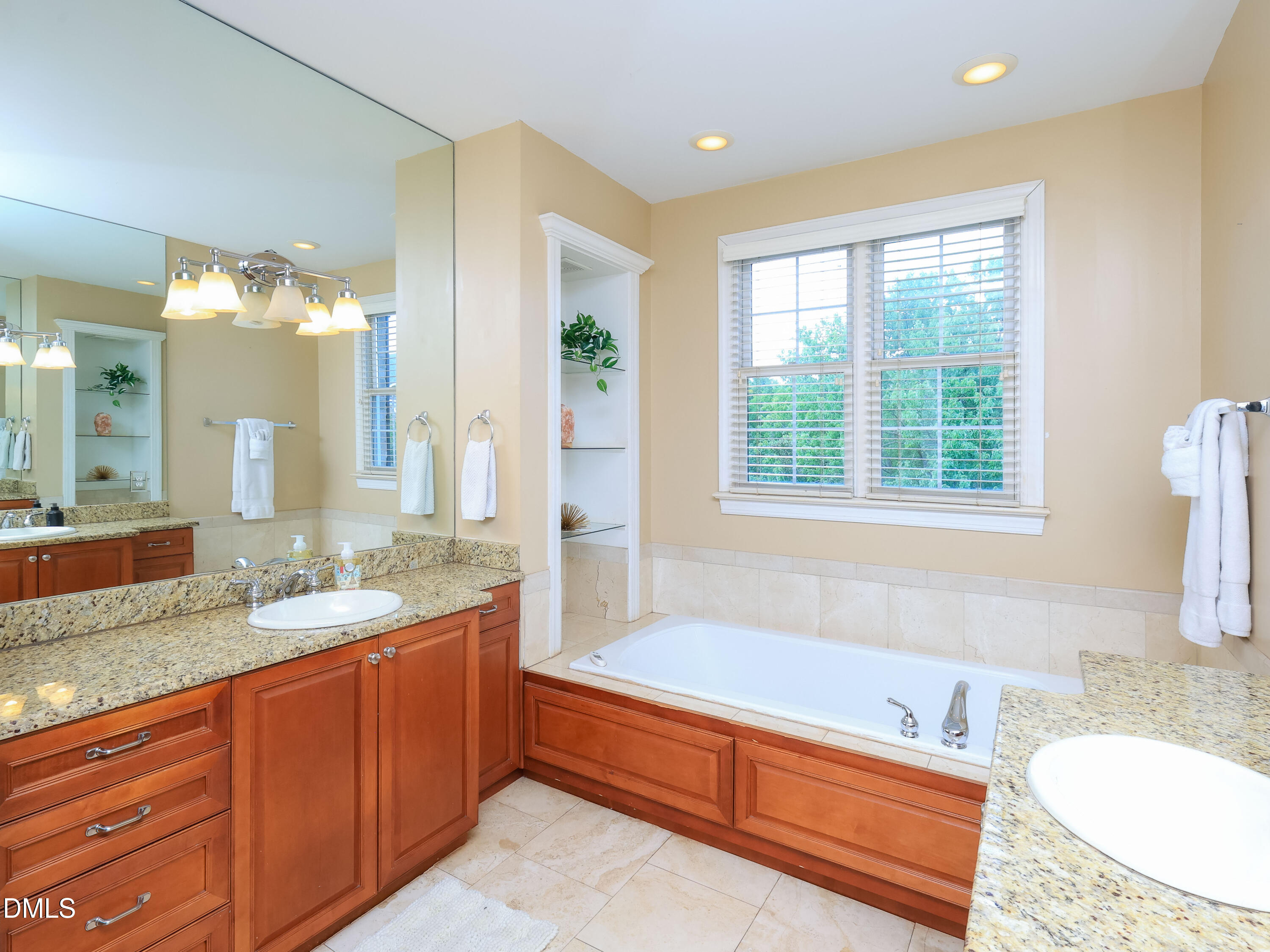 3925 Bentley Brook Drive Property Photo 34