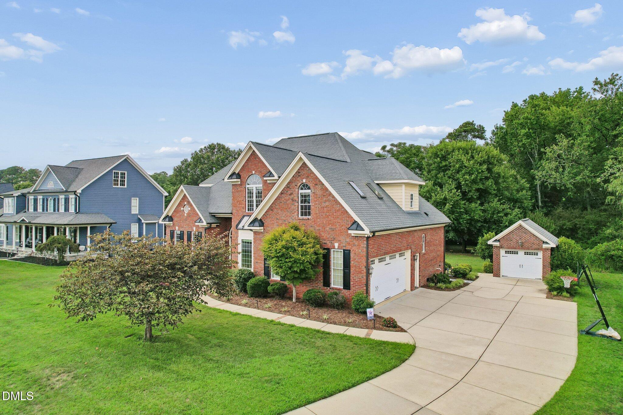 2228 Belvinwood Drive Property Photo 4