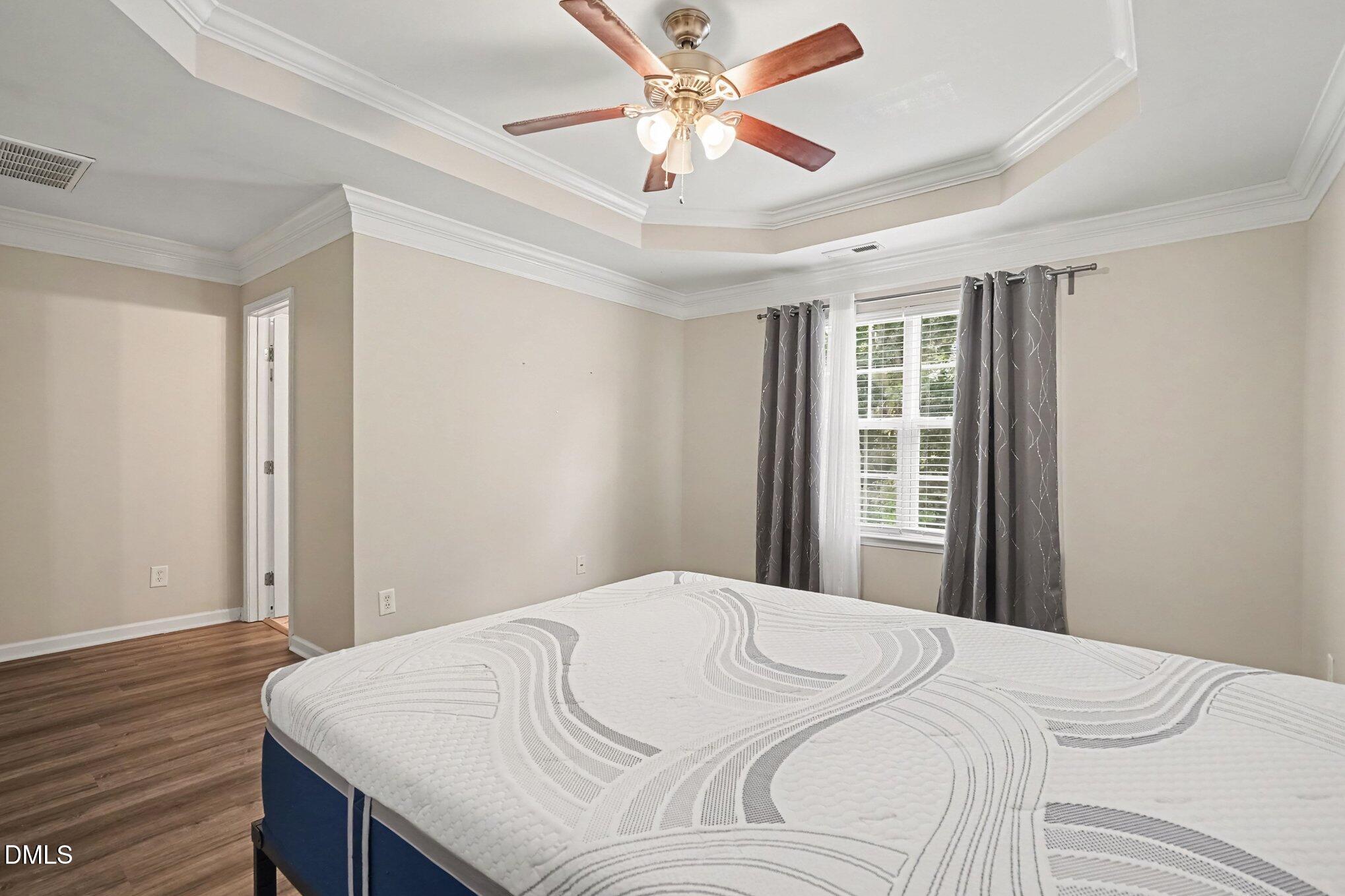 5453 Crescentview Parkway Property Photo 17