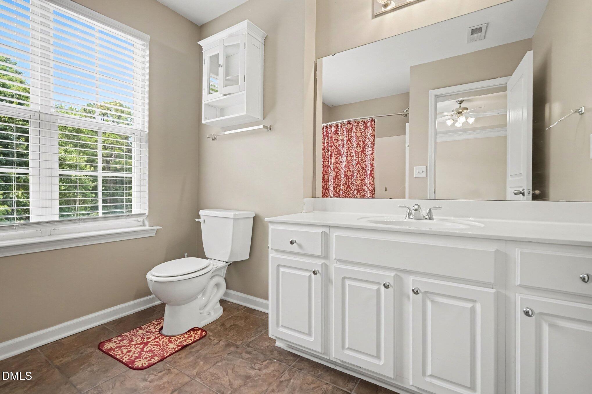 5453 Crescentview Parkway Property Photo 22