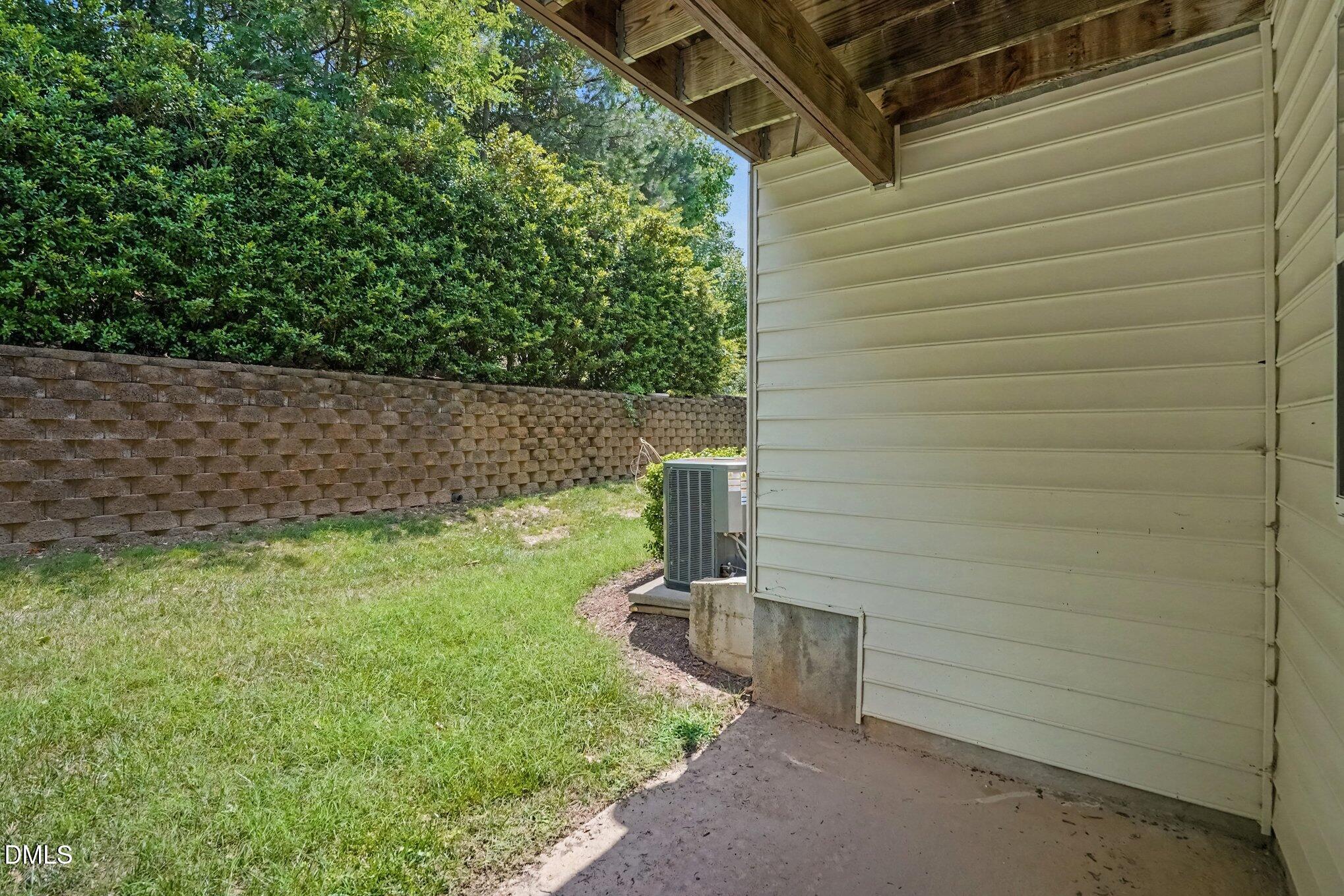 5453 Crescentview Parkway Property Photo 29