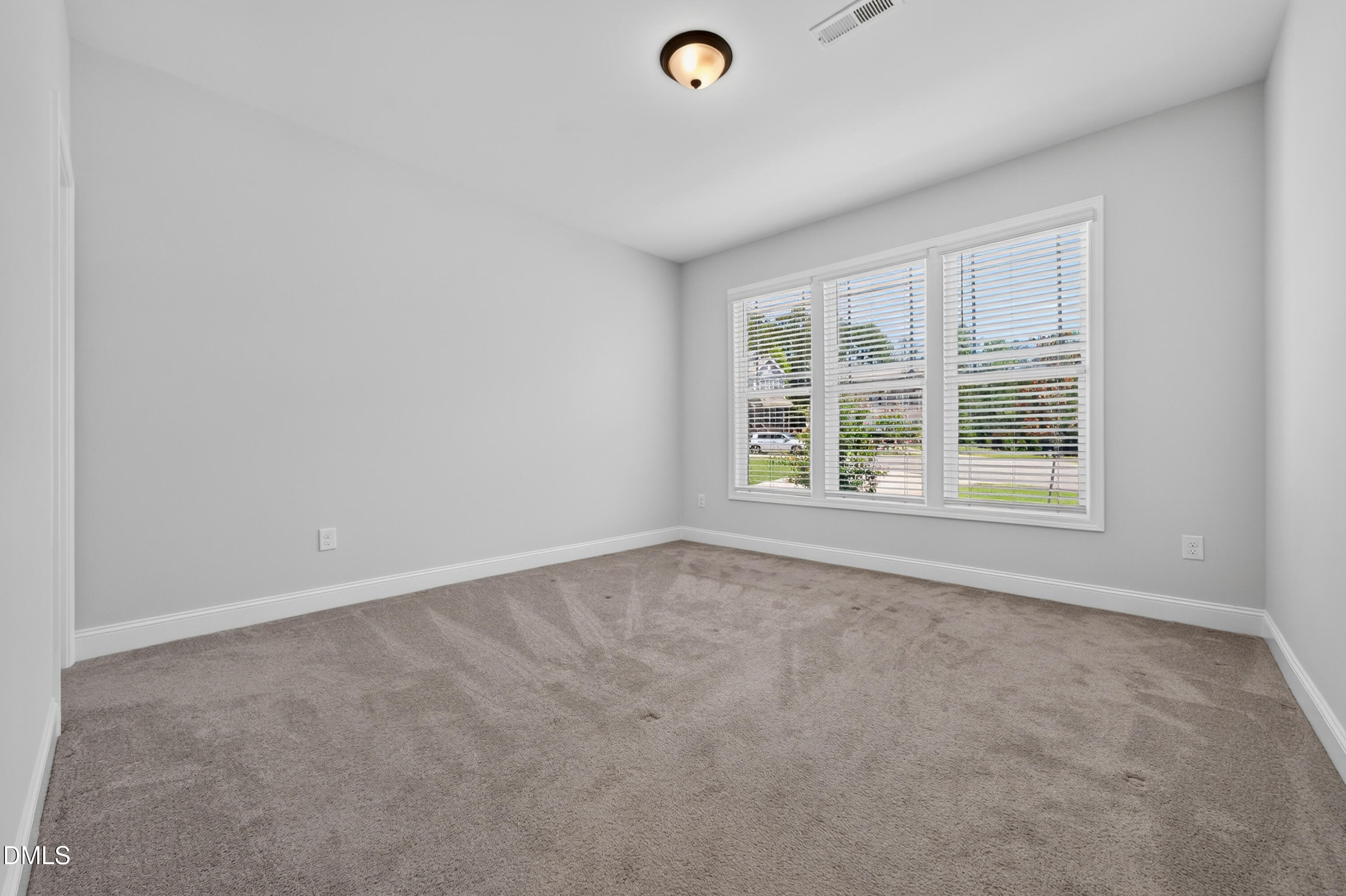 321 Lily Oak Drive Property Photo 34