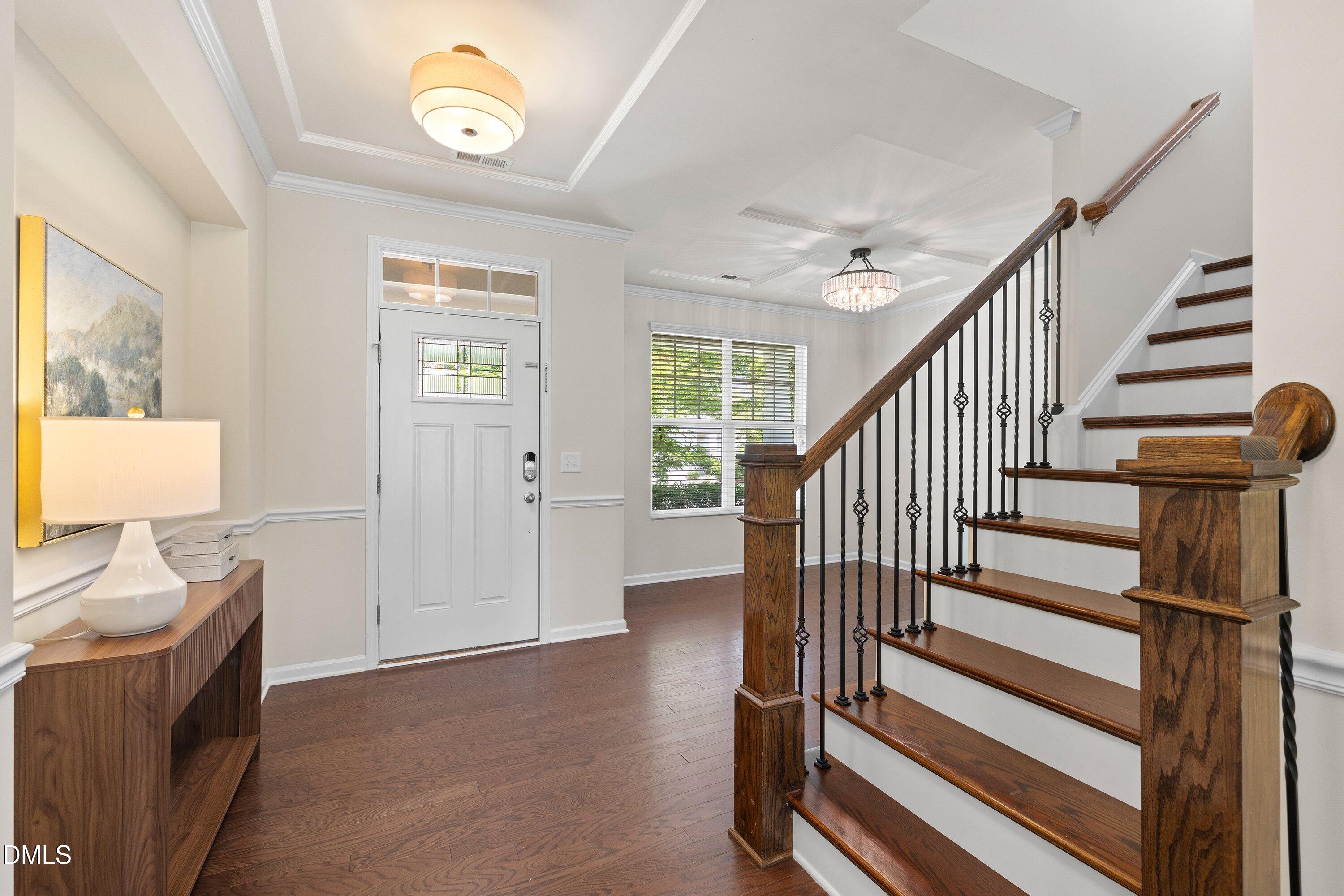 1710 Woodsdale Drive Property Photo 5
