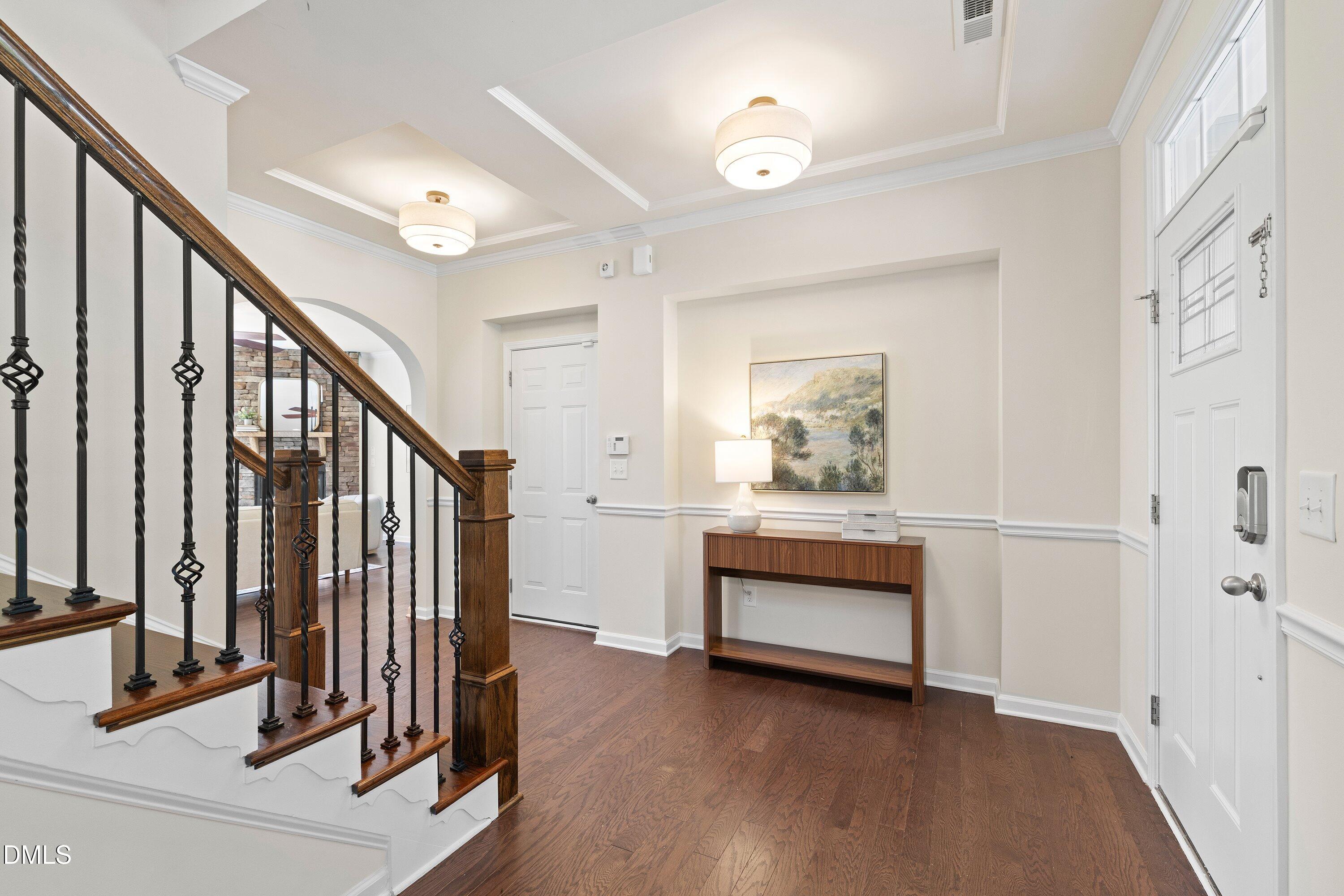 1710 Woodsdale Drive Property Photo 6