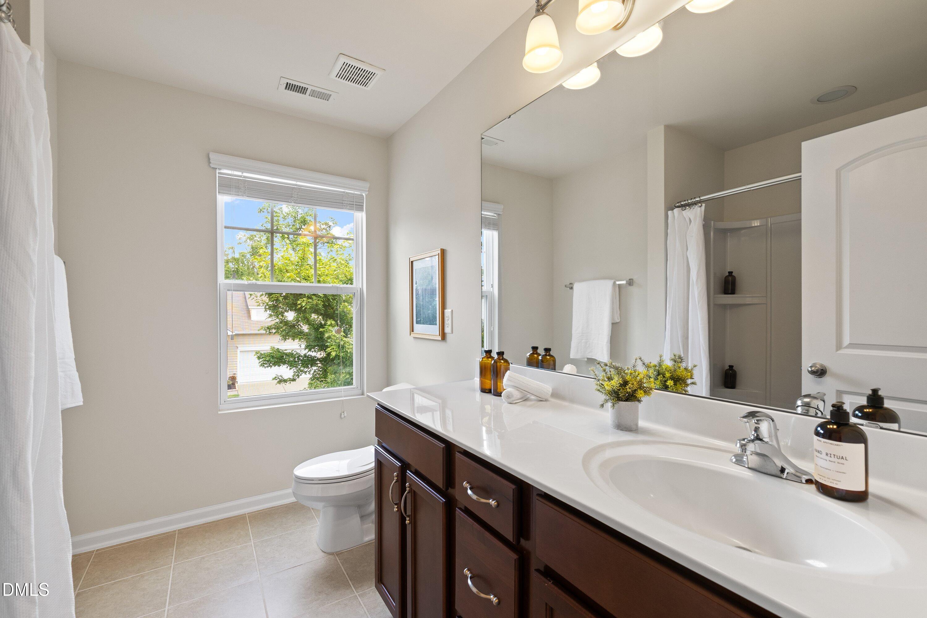 1710 Woodsdale Drive Property Photo 43