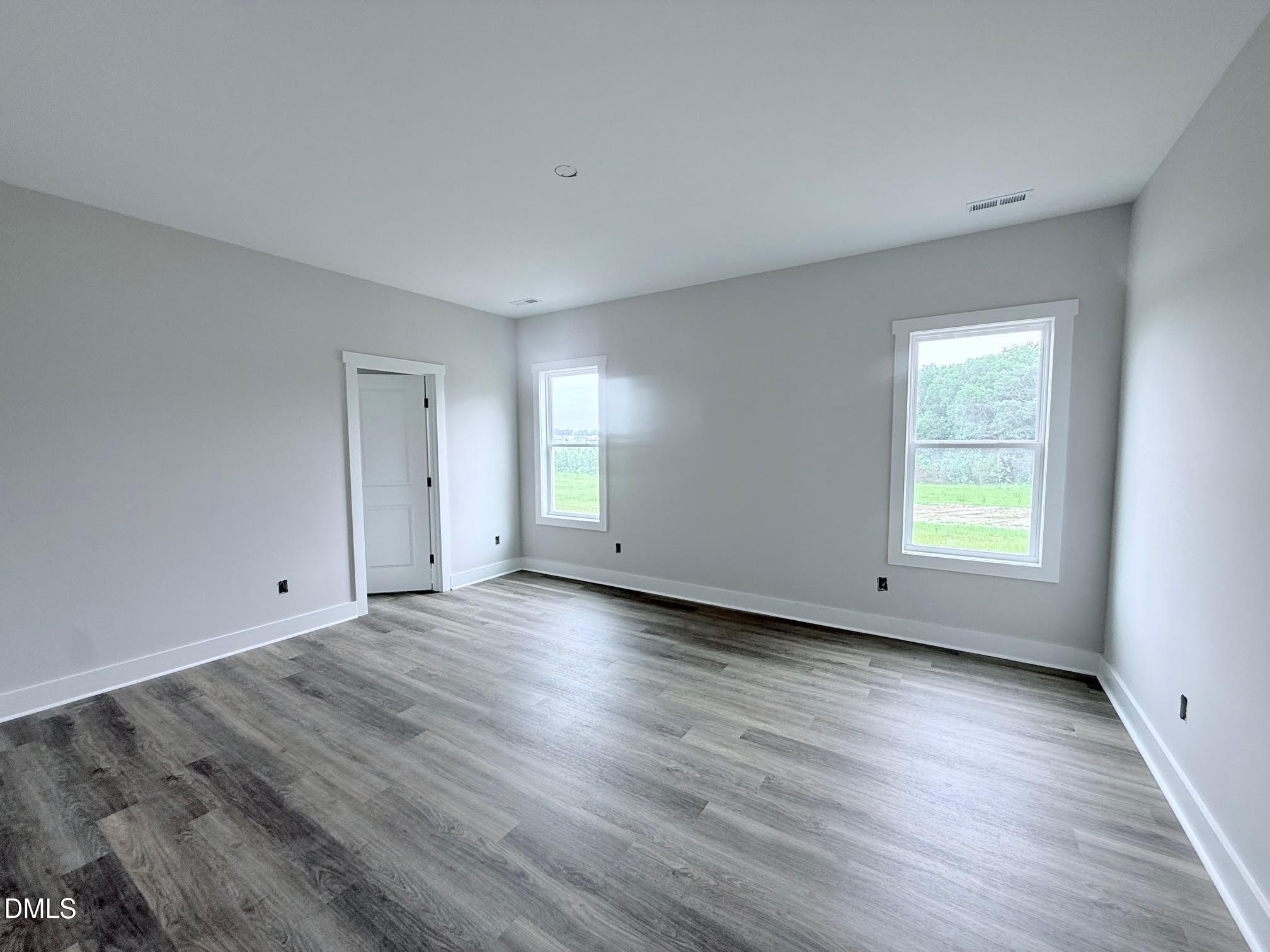 430 Chic Ennis Road Property Photo 16