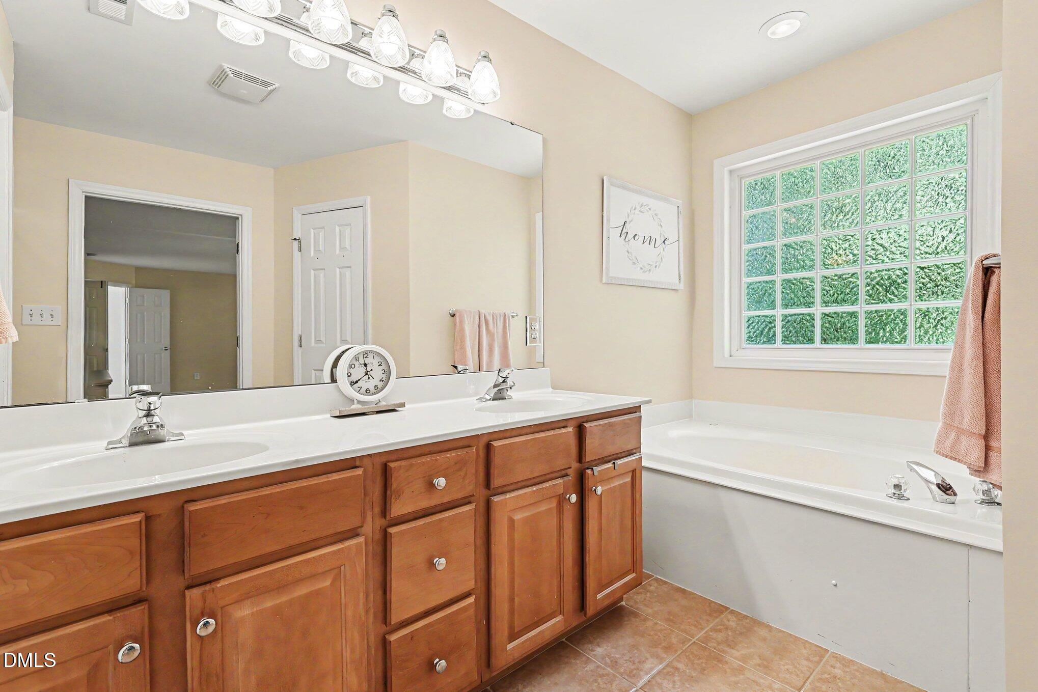 4804 Hodfield Court Property Photo 22