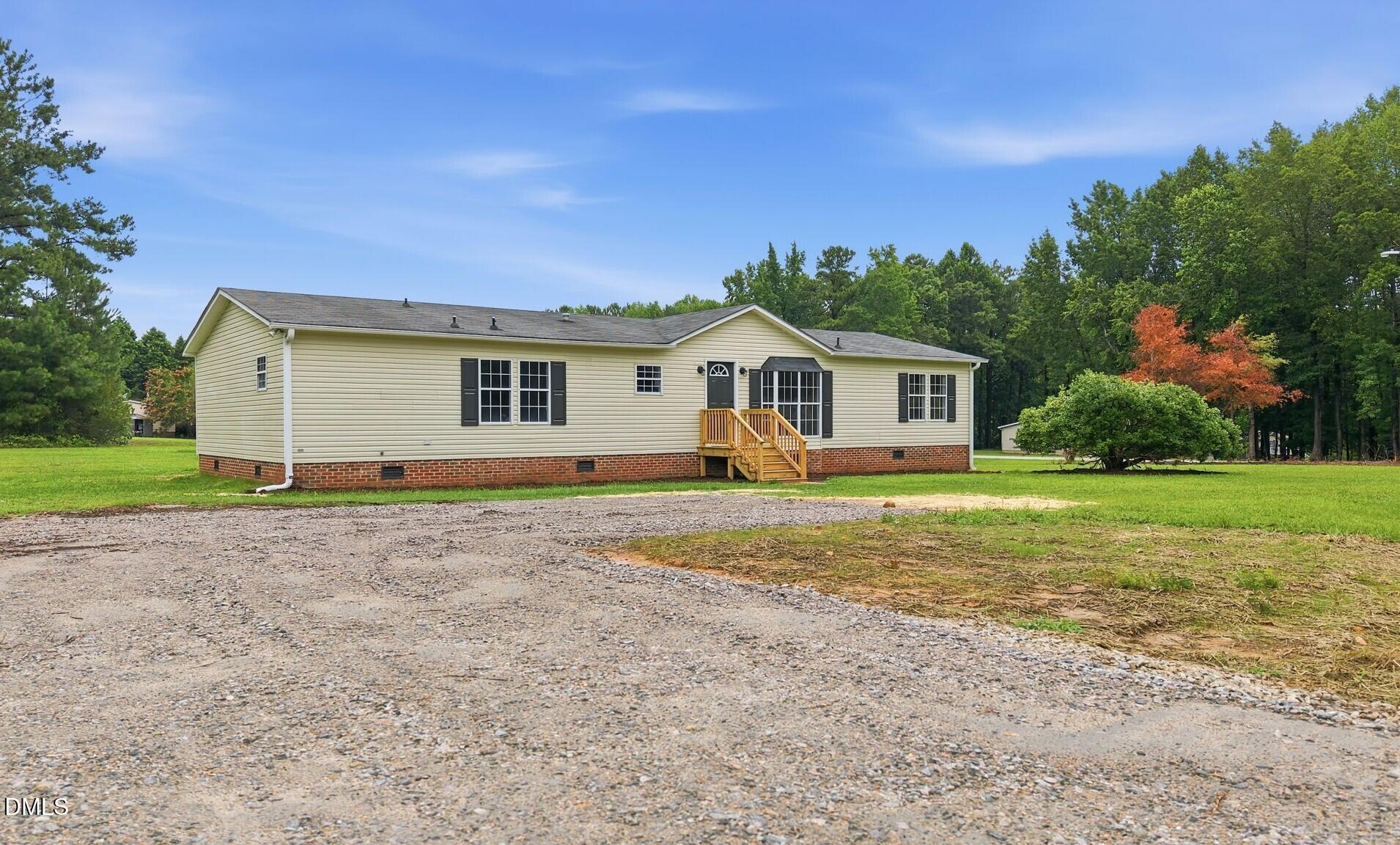 102 Pineview Drive Property Photo 4
