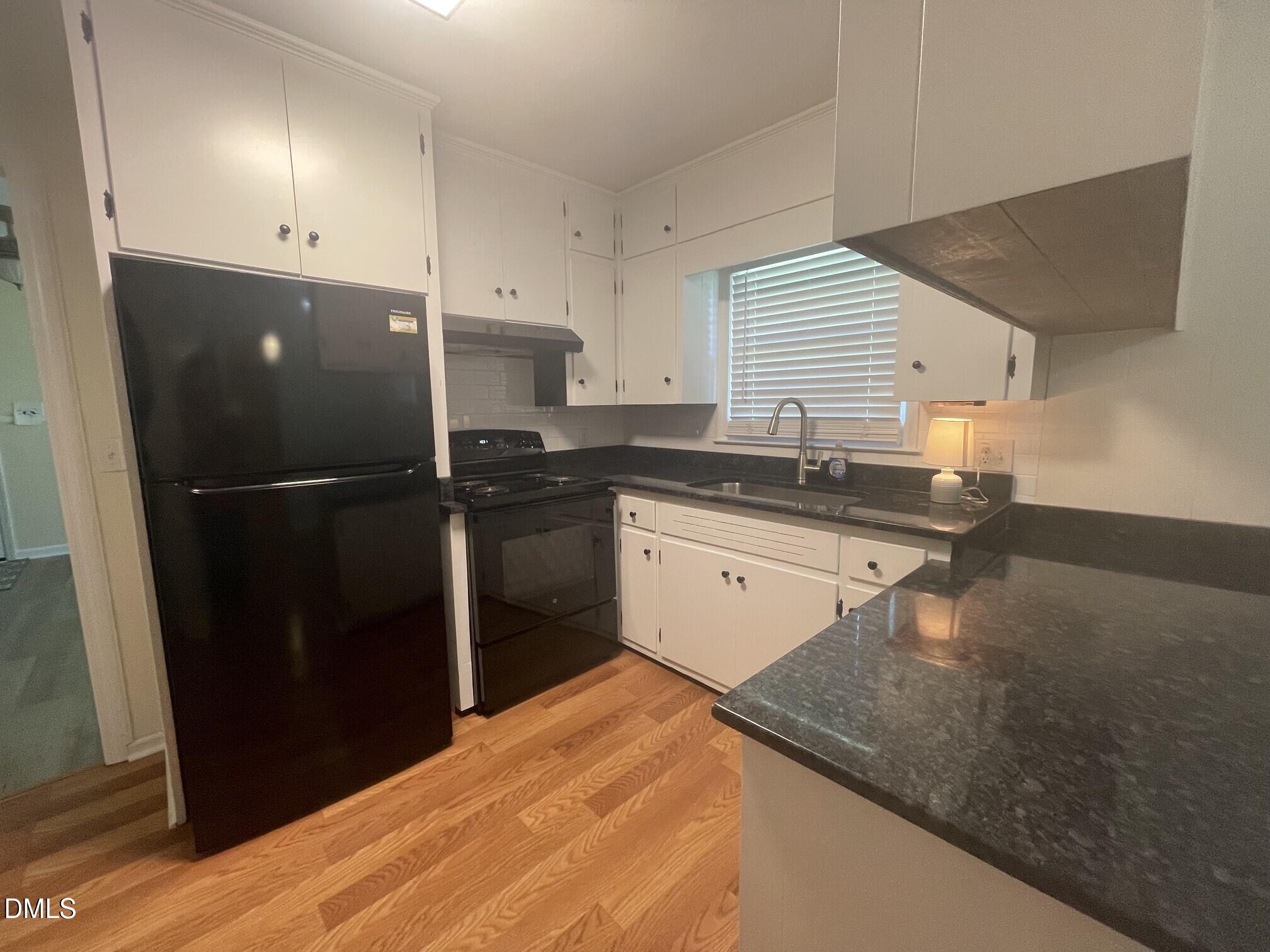 384 E Wimberly Street Property Photo 9