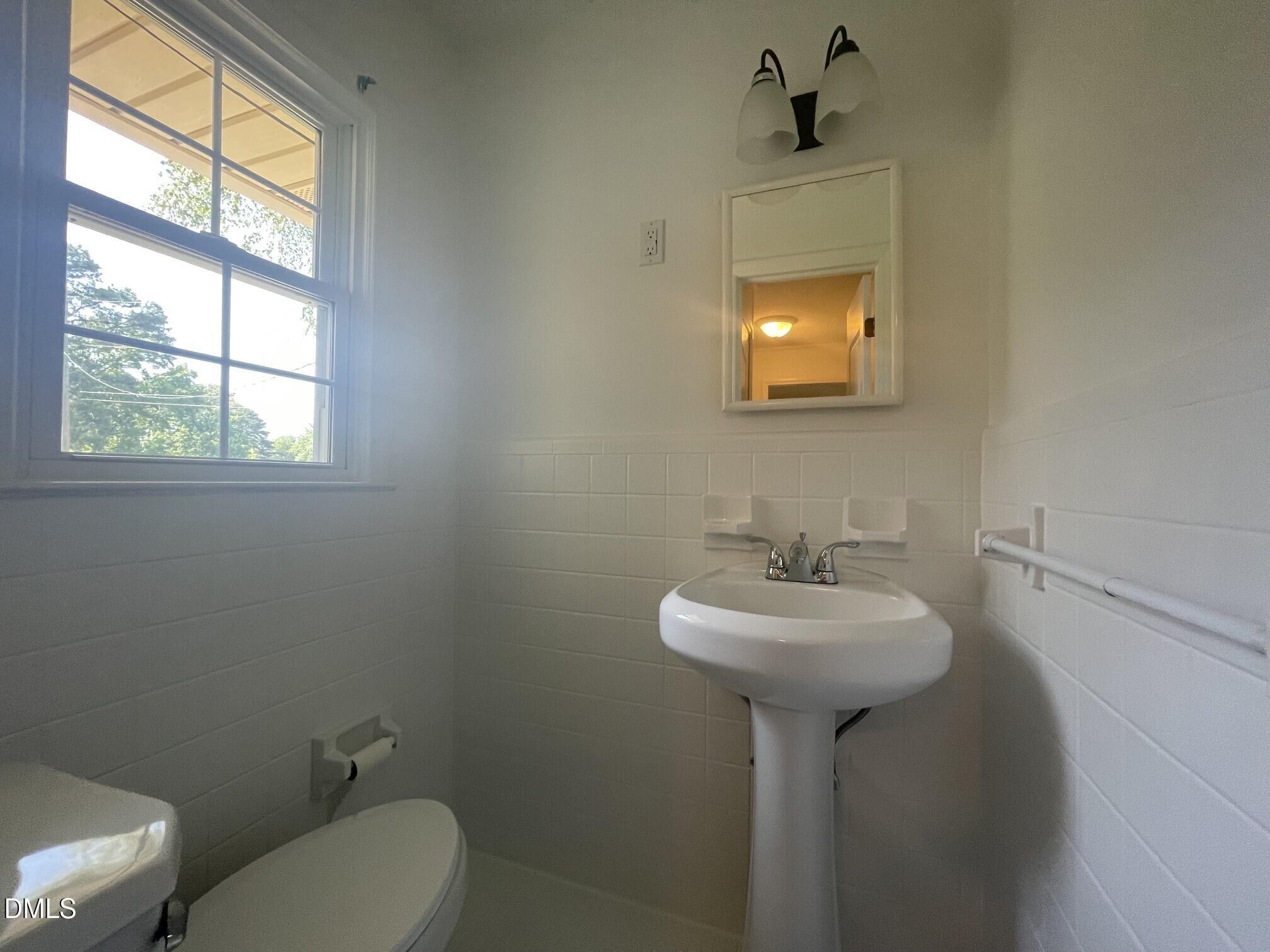 384 E Wimberly Street Property Photo 23