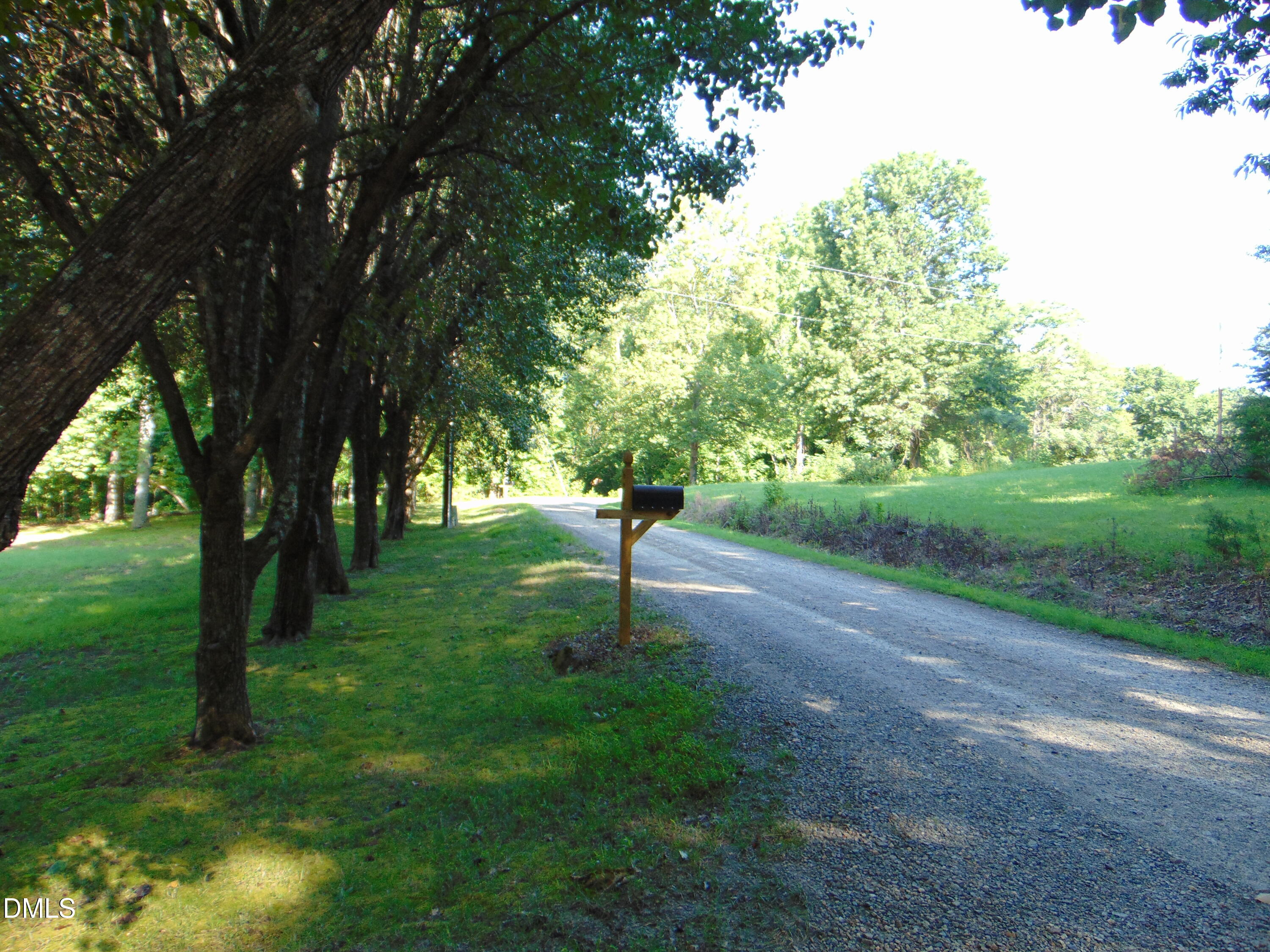 694 Country Lane Property Photo 2
