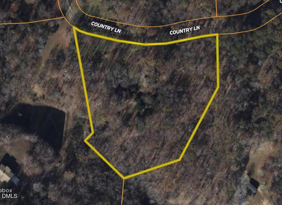 694 Country Lane Property Photo 9