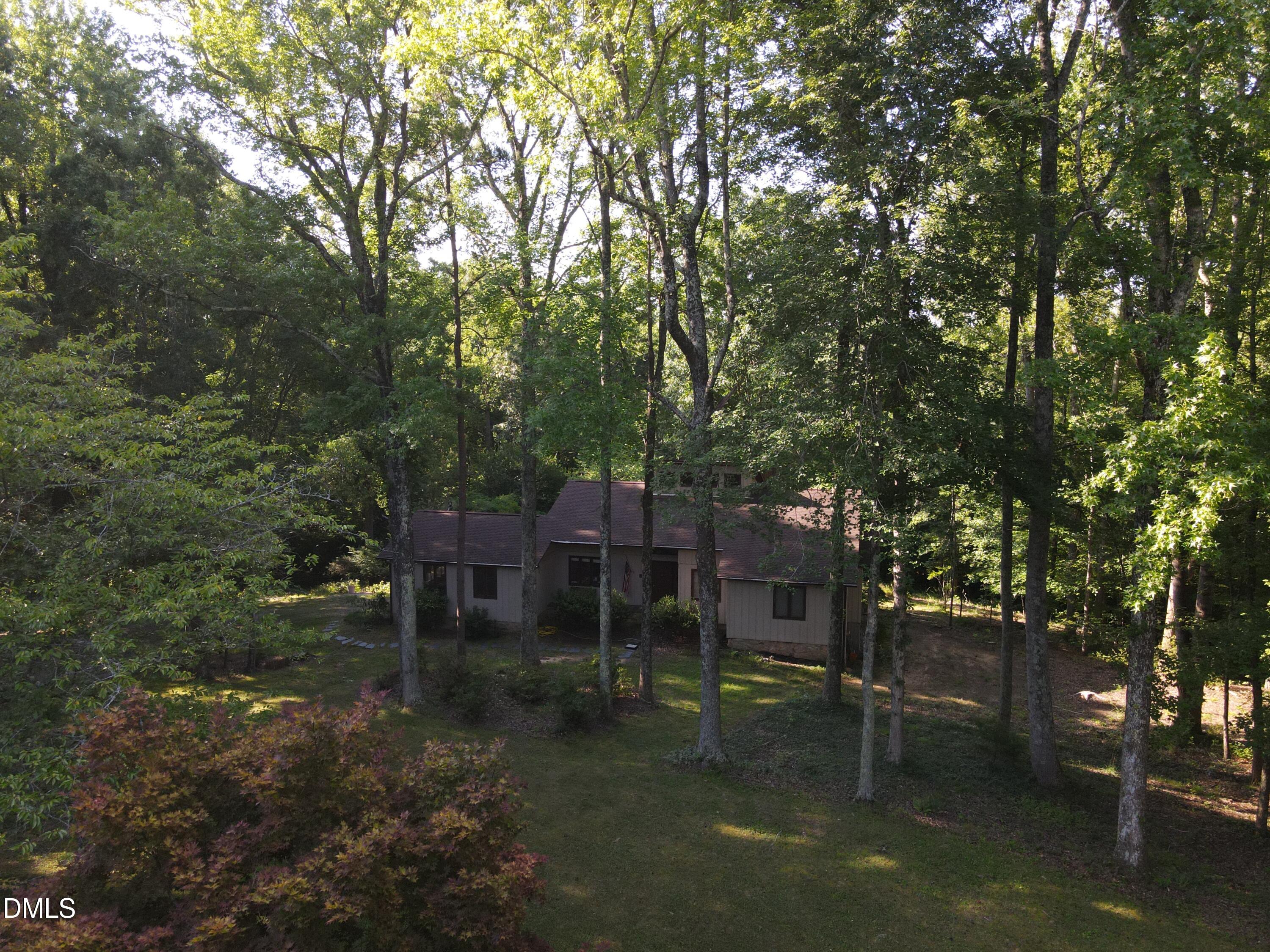 694 Country Lane Property Photo 10