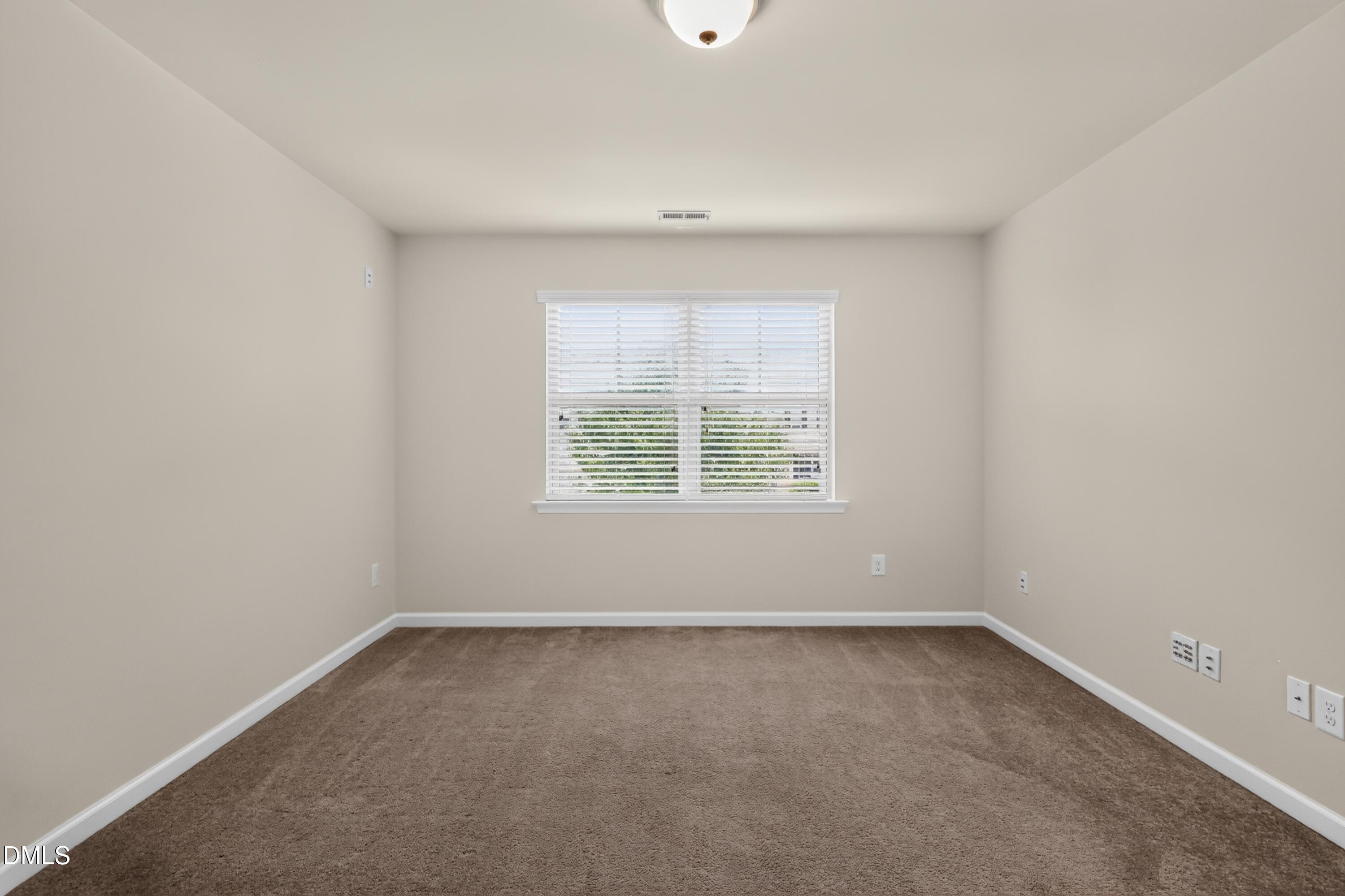 73 Genoa Lane Property Photo 24