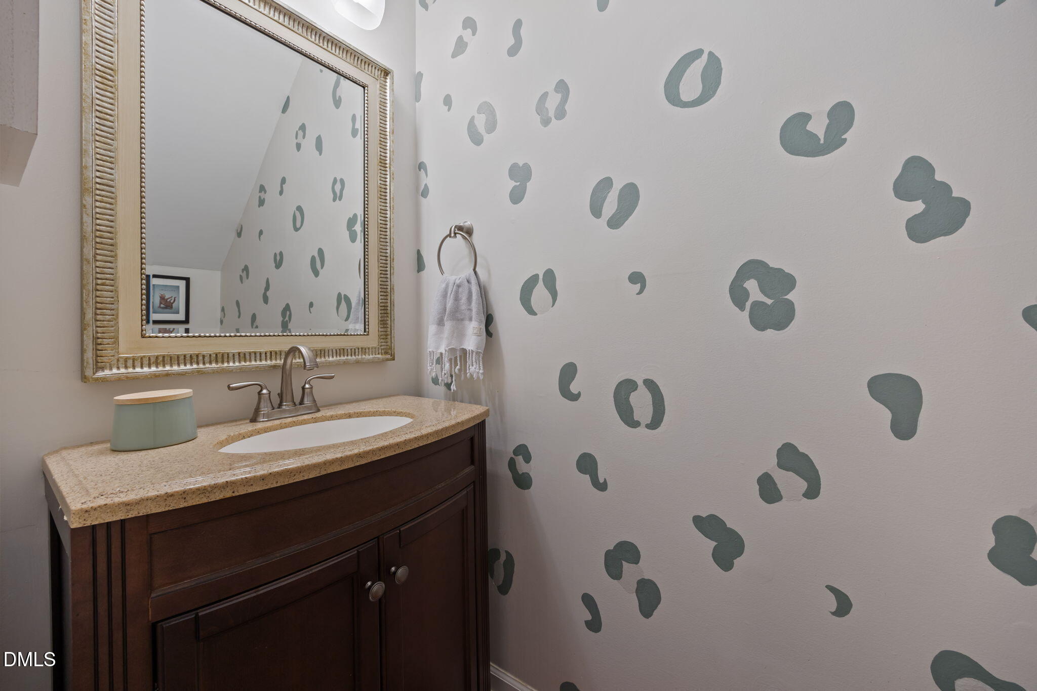 4252 Vienna Crest Drive Property Photo 12