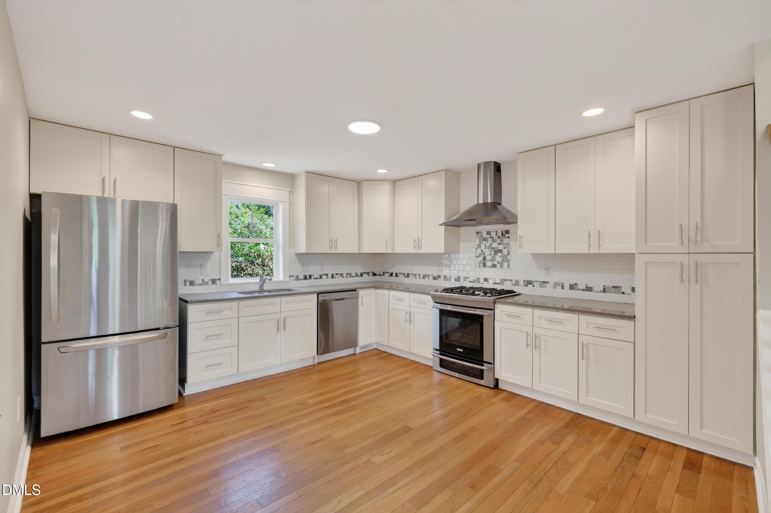 103 Chestnut Street Property Photo 4
